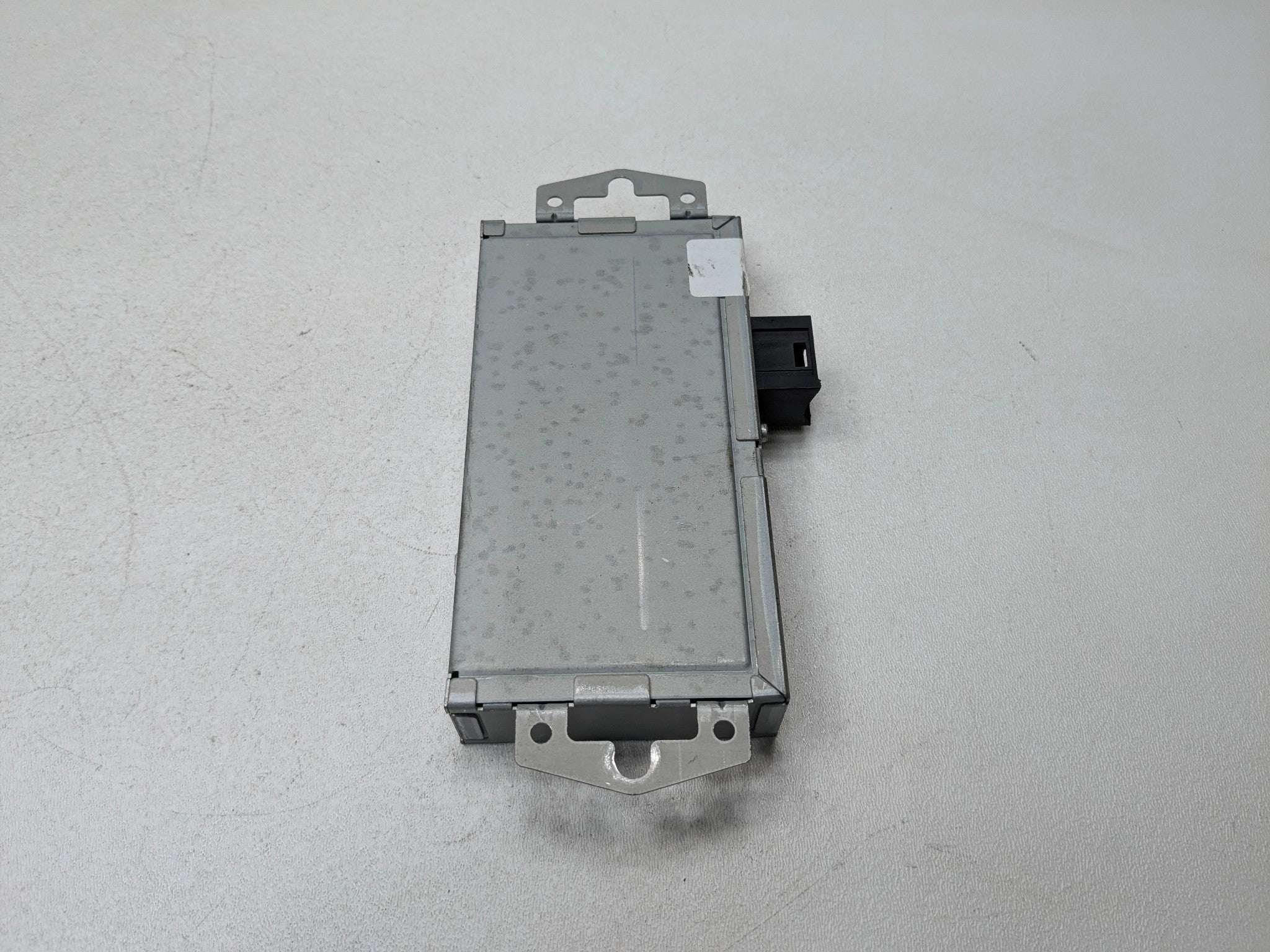 2010 - 2012 LAND ROVER RANGE ROVER OEM MULTIMEDIA USB IPOD CONTROL MODULE