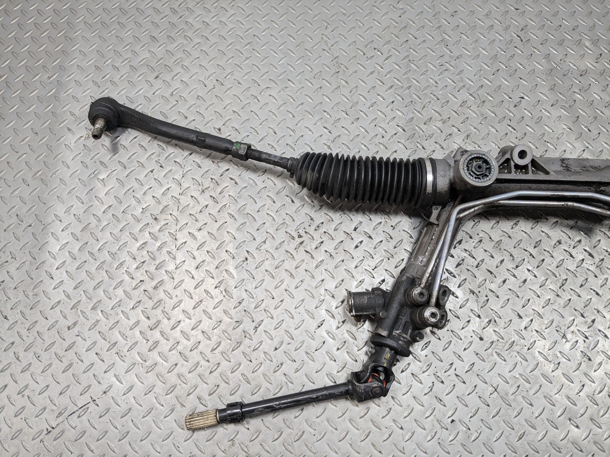 10 - 12 LAND ROVER RANGE ROVER OEM POWER STEERING GEAR RACK AND PINION ASSEMBLY