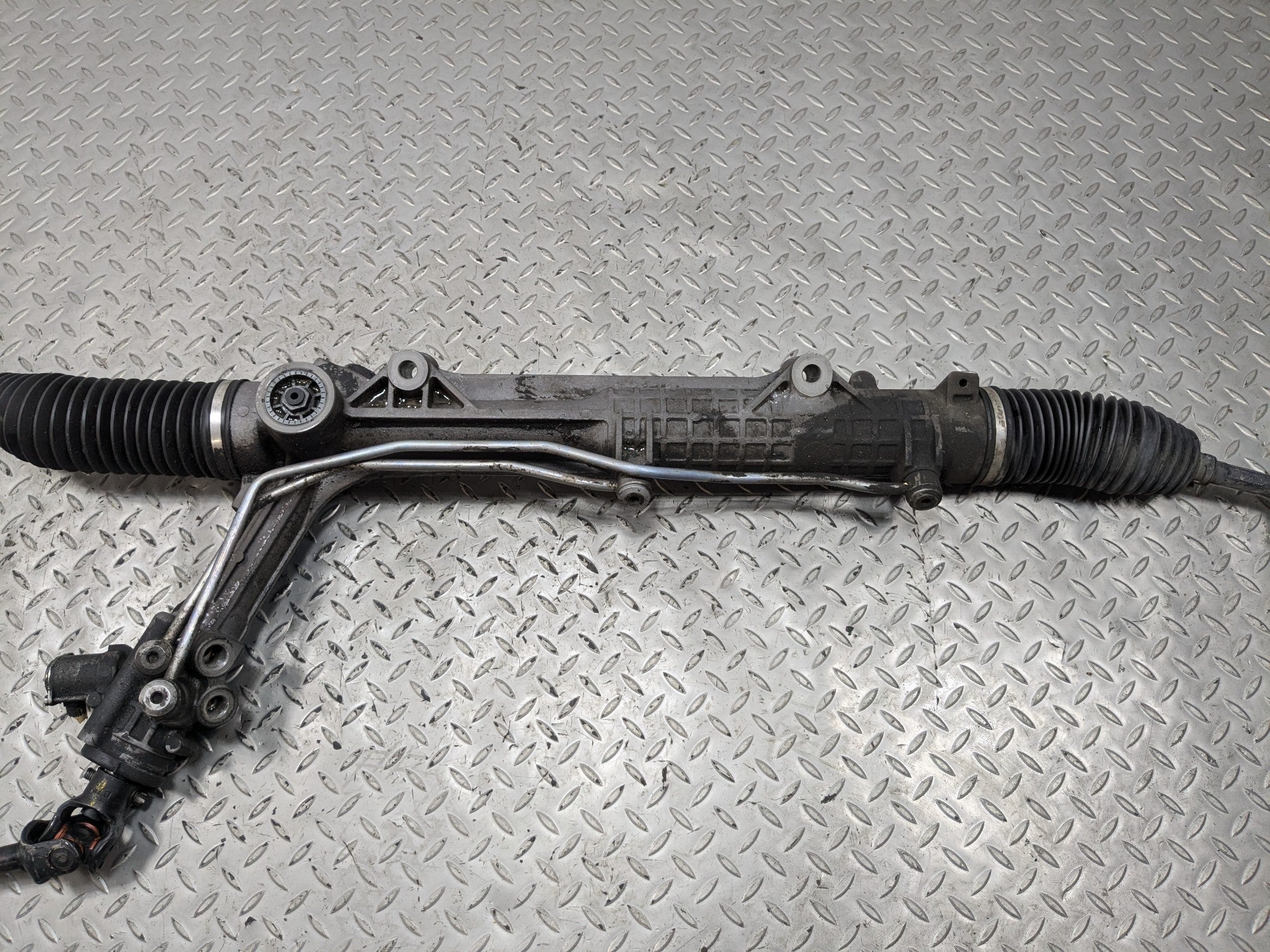 10 - 12 LAND ROVER RANGE ROVER OEM POWER STEERING GEAR RACK AND PINION ASSEMBLY