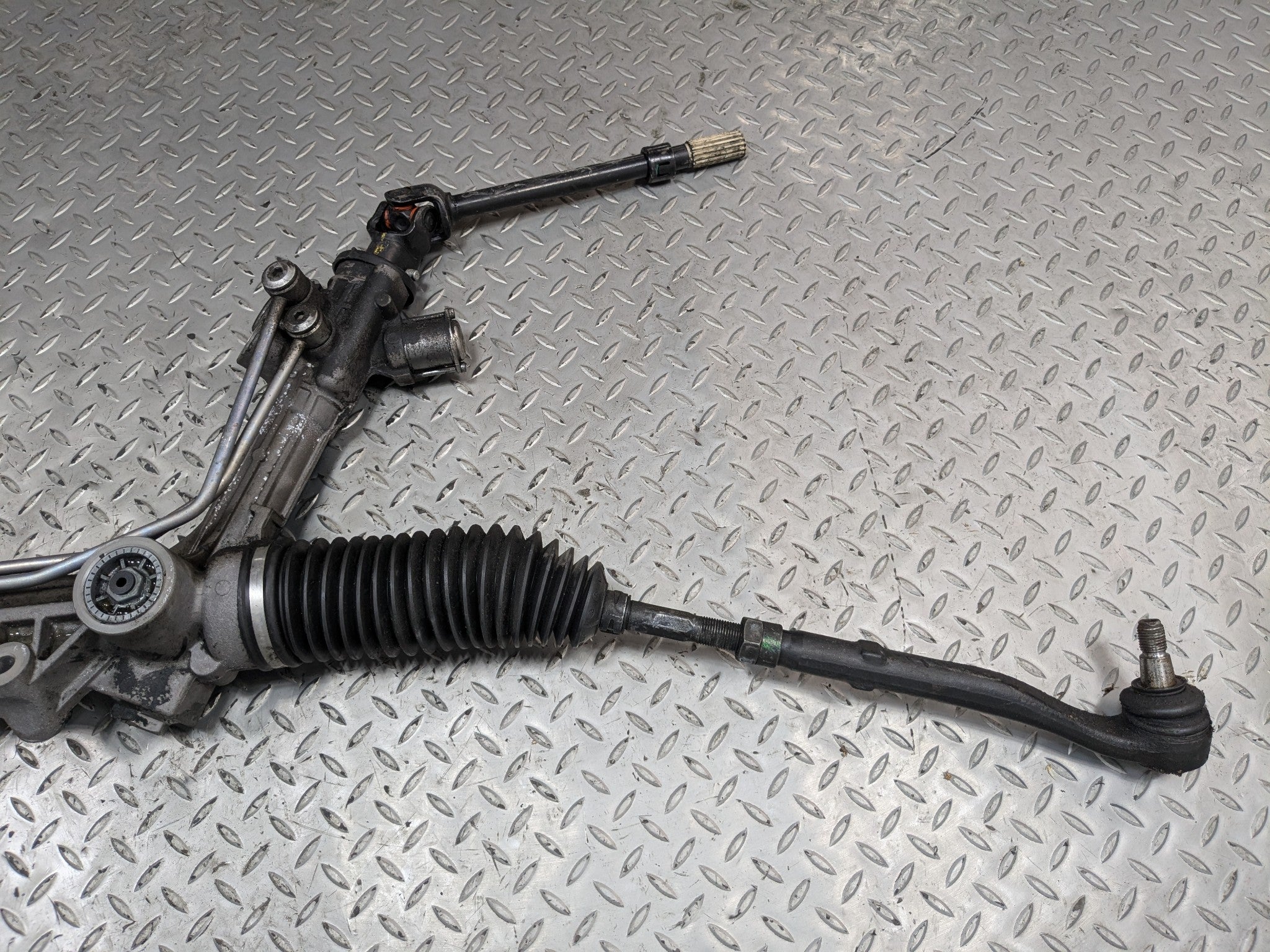 10 - 12 LAND ROVER RANGE ROVER OEM POWER STEERING GEAR RACK AND PINION ASSEMBLY