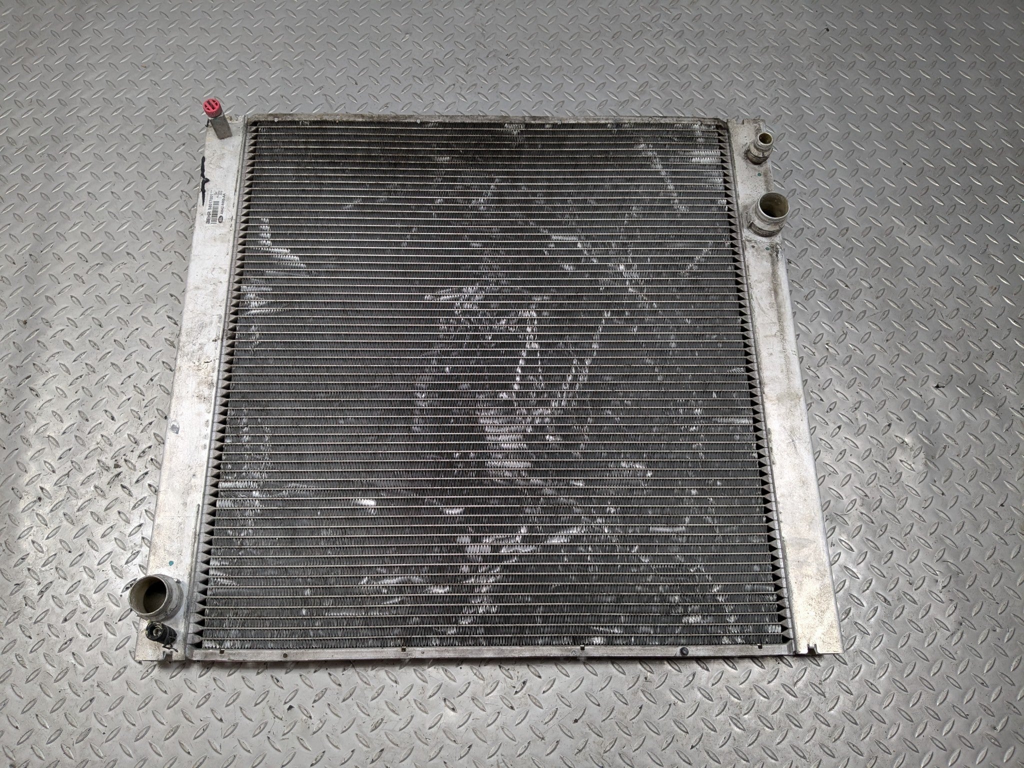 2010 - 2012 LAND ROVER RANGE ROVER OEM REAR SUPERCHARGED ENGINE COOLANT RADIATOR