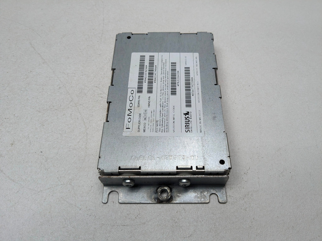 10 - 12 LAND RANGE RANGE ROVER OEM SATELLITE RADIO RECEIVER TUNER CONTROL MODULE