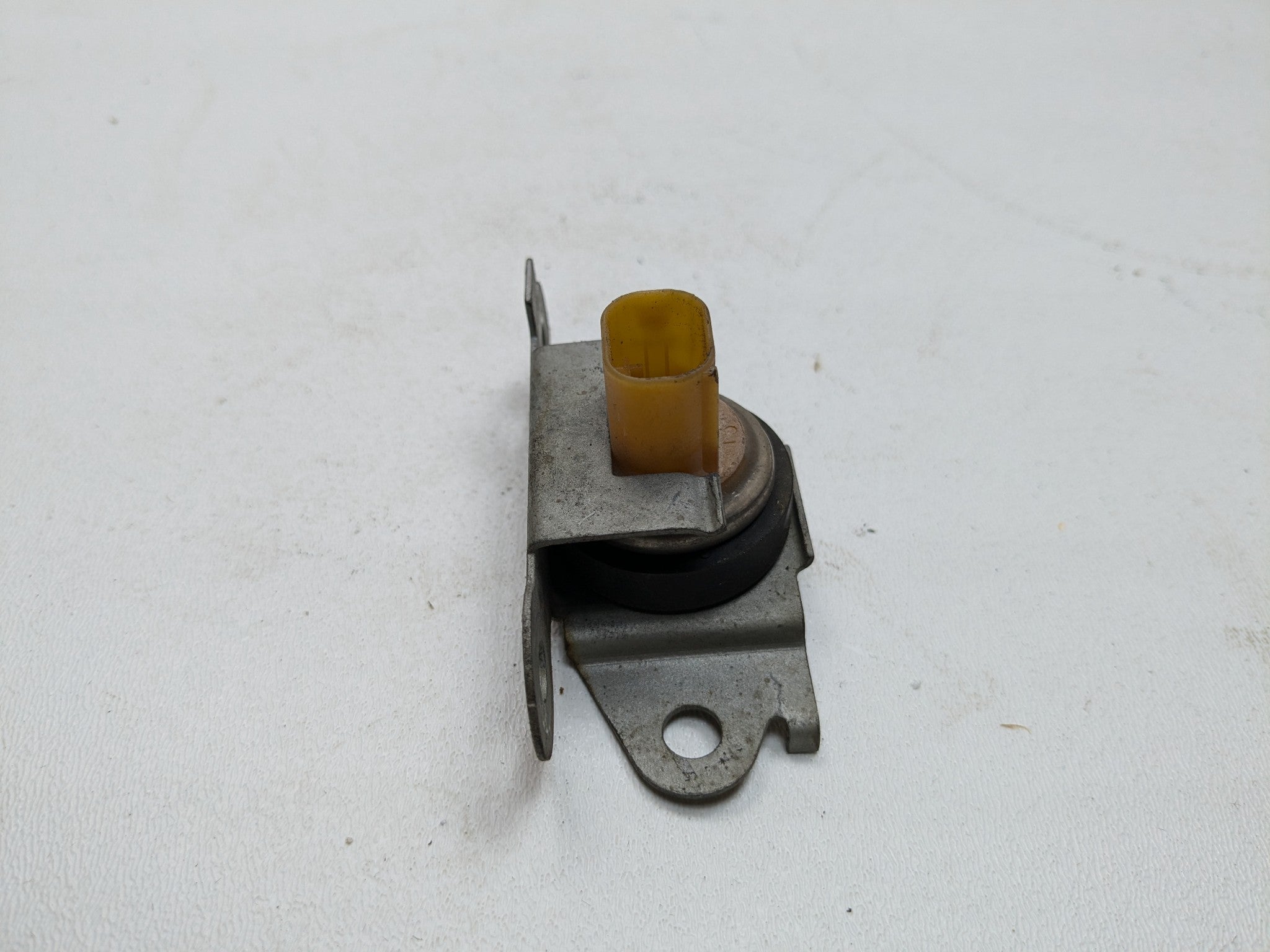 2010 - 2012 LAND ROVER RANGE ROVER OEM LATERAL ACCELEROMETER SENSOR LEFT SIDE