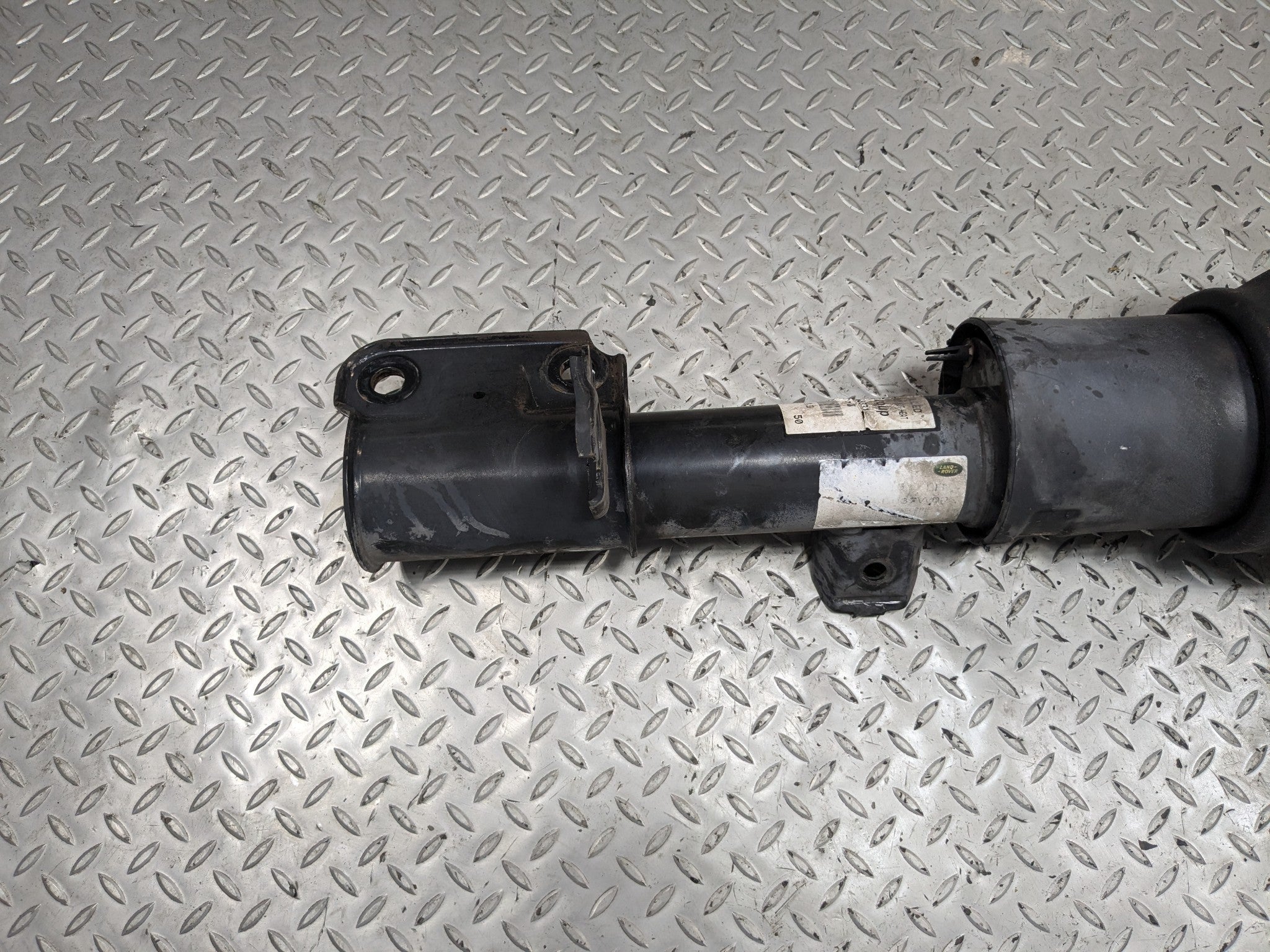 2010 - 2012 LAND ROVER RANGE ROVER OEM AIR SPRINGS STRUT FRONT LEFT DRIVER SIDE