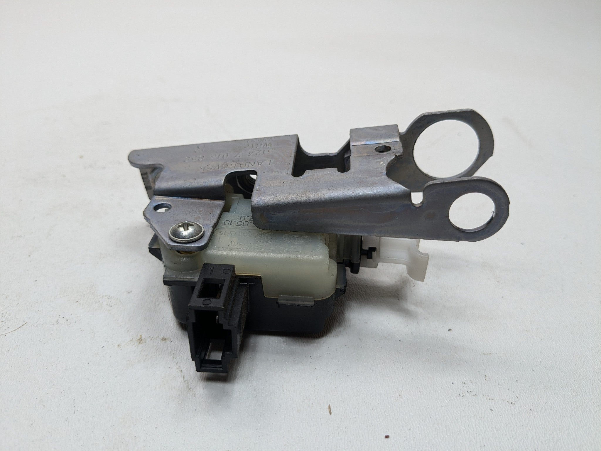 2010 - 2012 LAND ROVER RANGE ROVER OEM TRUNK LOCK ACTUATOR RIGHT PASSENGER SIDE