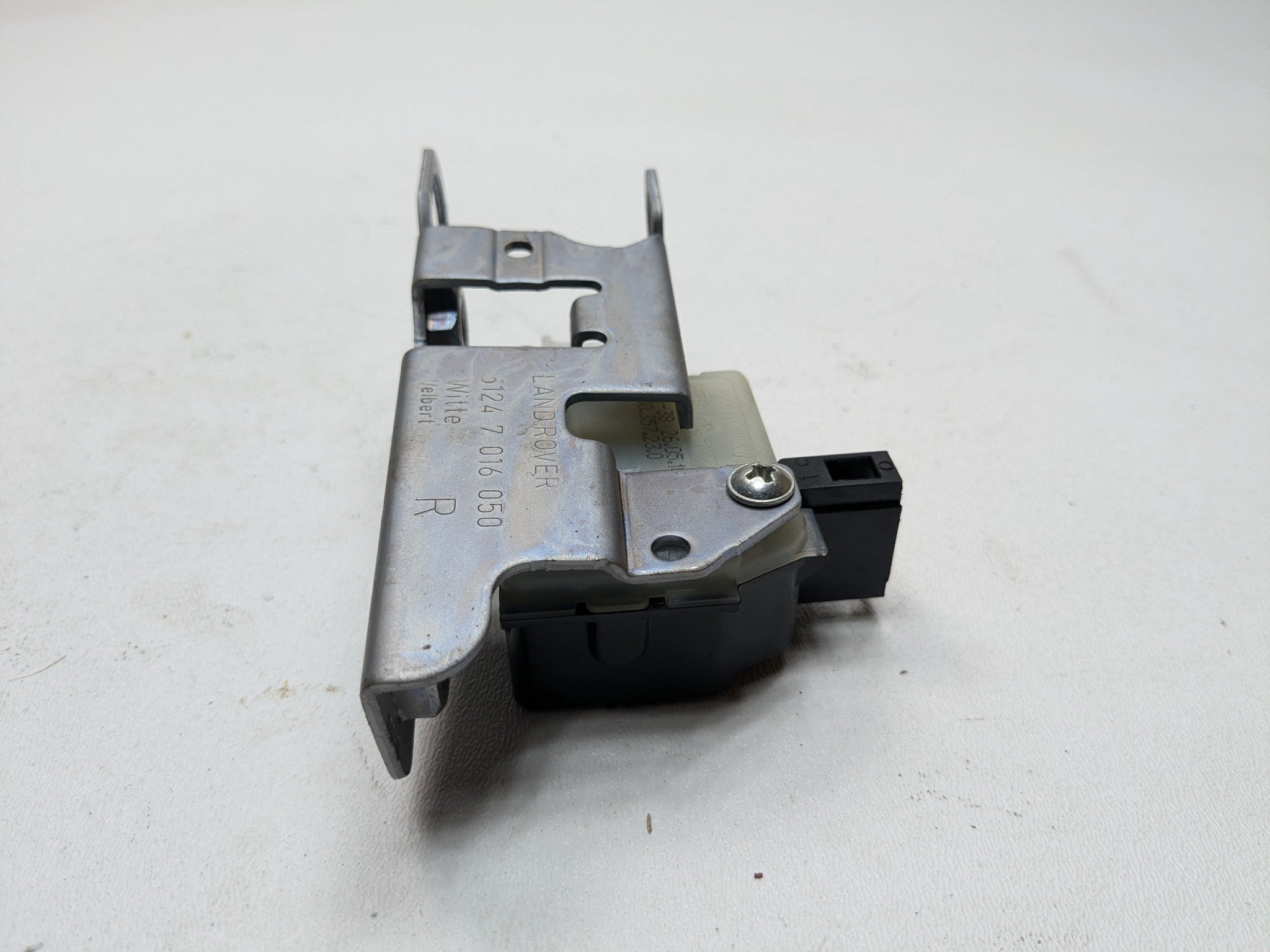 2010 - 2012 LAND ROVER RANGE ROVER OEM TRUNK LOCK ACTUATOR RIGHT PASSENGER SIDE