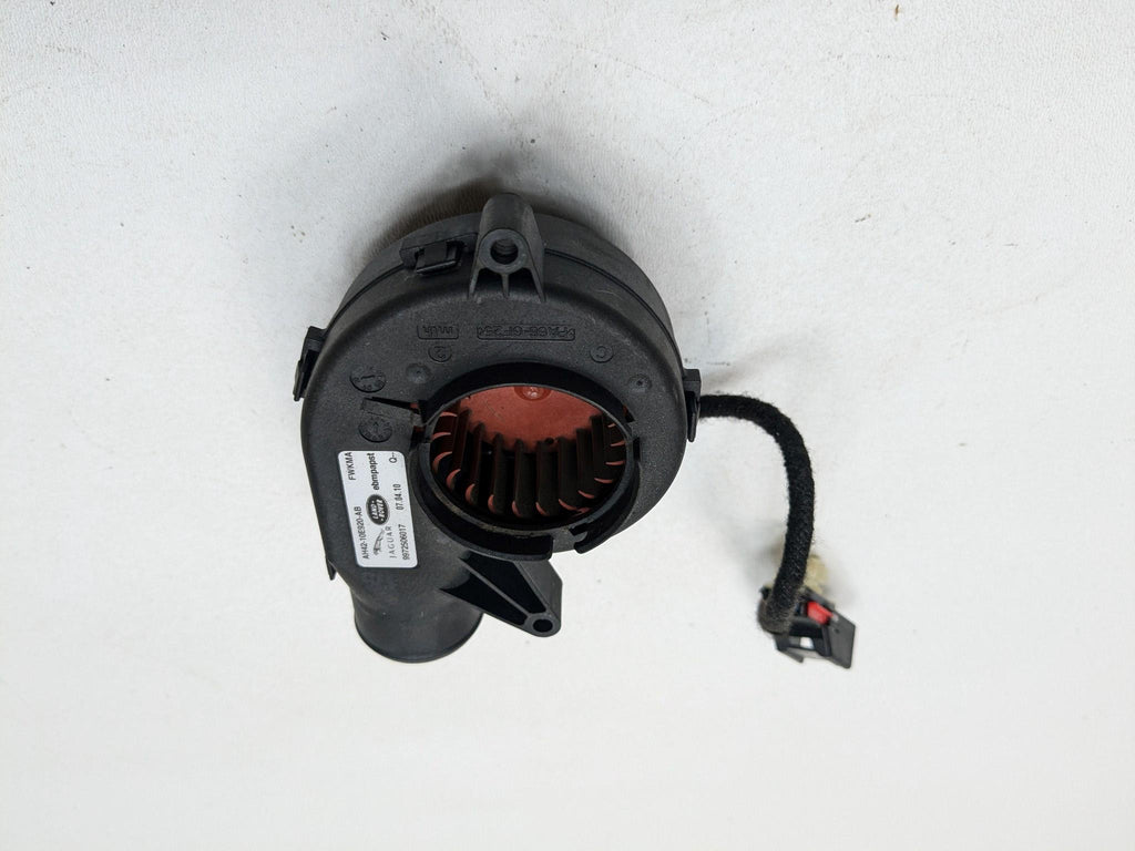 2010 - 2012 LAND ROVER RANGE ROVER OEM FRONT FUSE BOX COOLING BLOWER MOTOR FAN