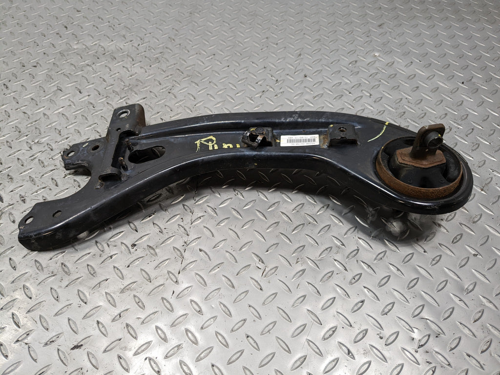 13 - 16 HYUNDAI SANTA FE OEM 3.3L LWB AWD TRAILING LOWER CONTROL ARM REAR RIGHT