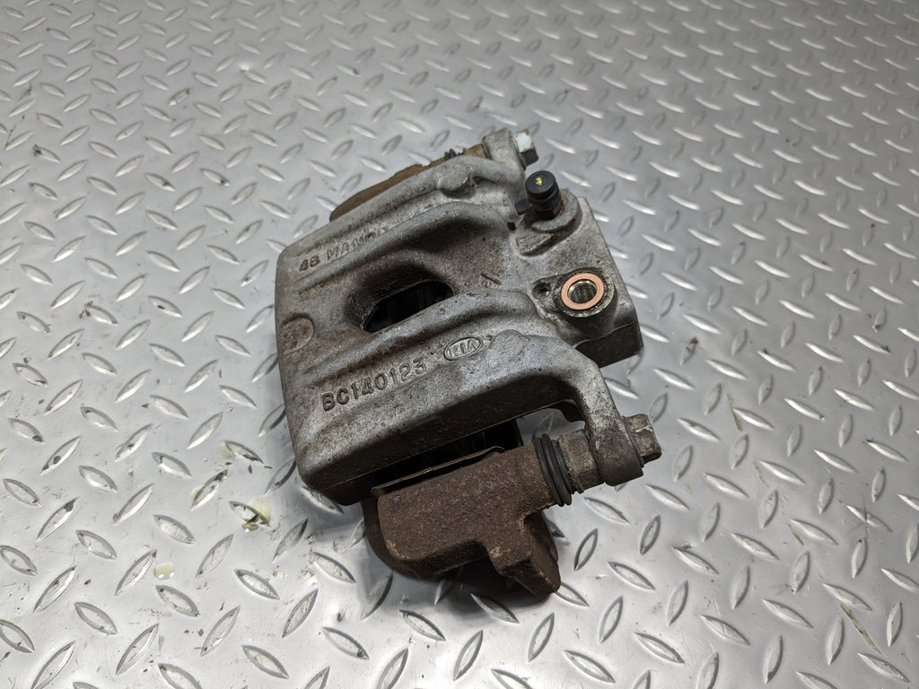 2013 - 2016 HYUNDAI SANTA FE OEM BRAKE CALIPER ASSEMBLY REAR LEFT DRIVER SIDE