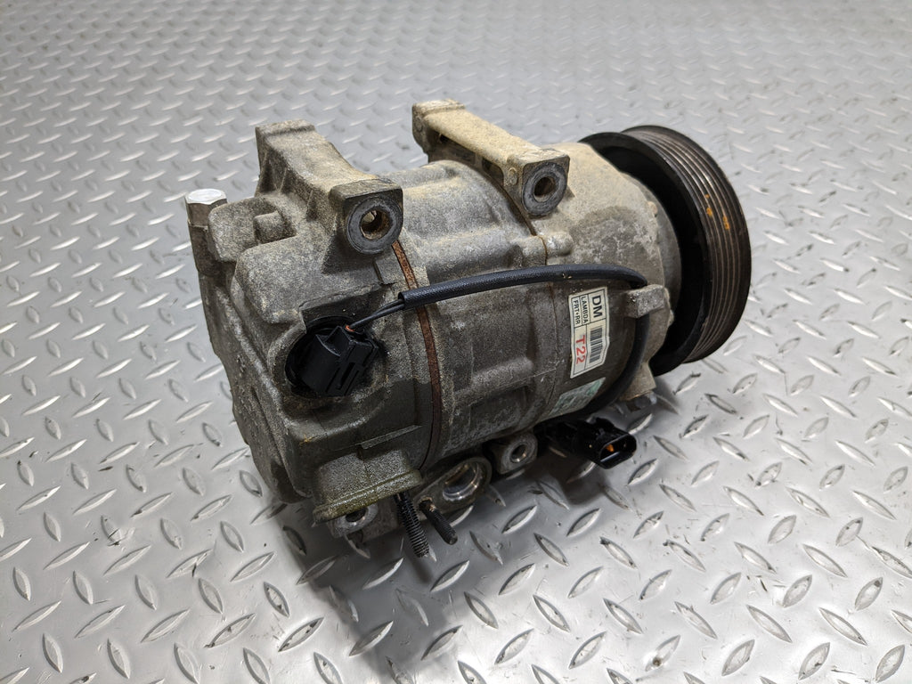 2013 - 2016 HYUNDAI SANTA FE OEM AIR CONDITIONING AC COMPRESSOR PUMP ASSEMBLY