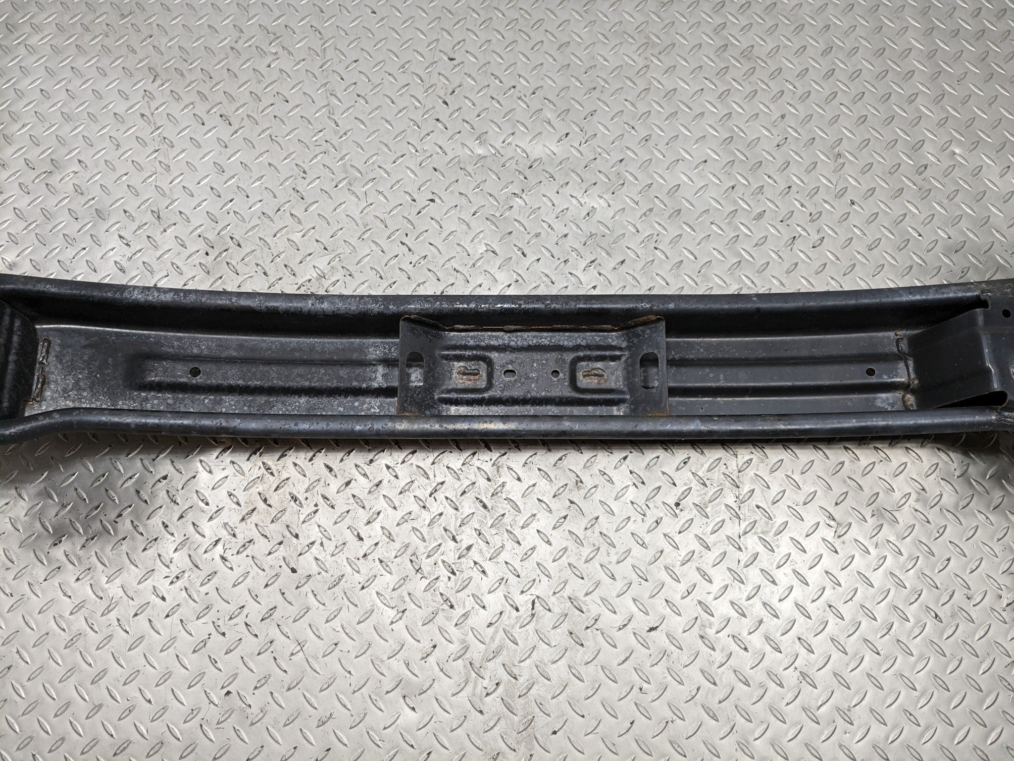 2013 - 2016 HYUNDAI SANTA FE OEM FRONT BUMPER REINFORCEMENT IMPACT BEAM REBAR