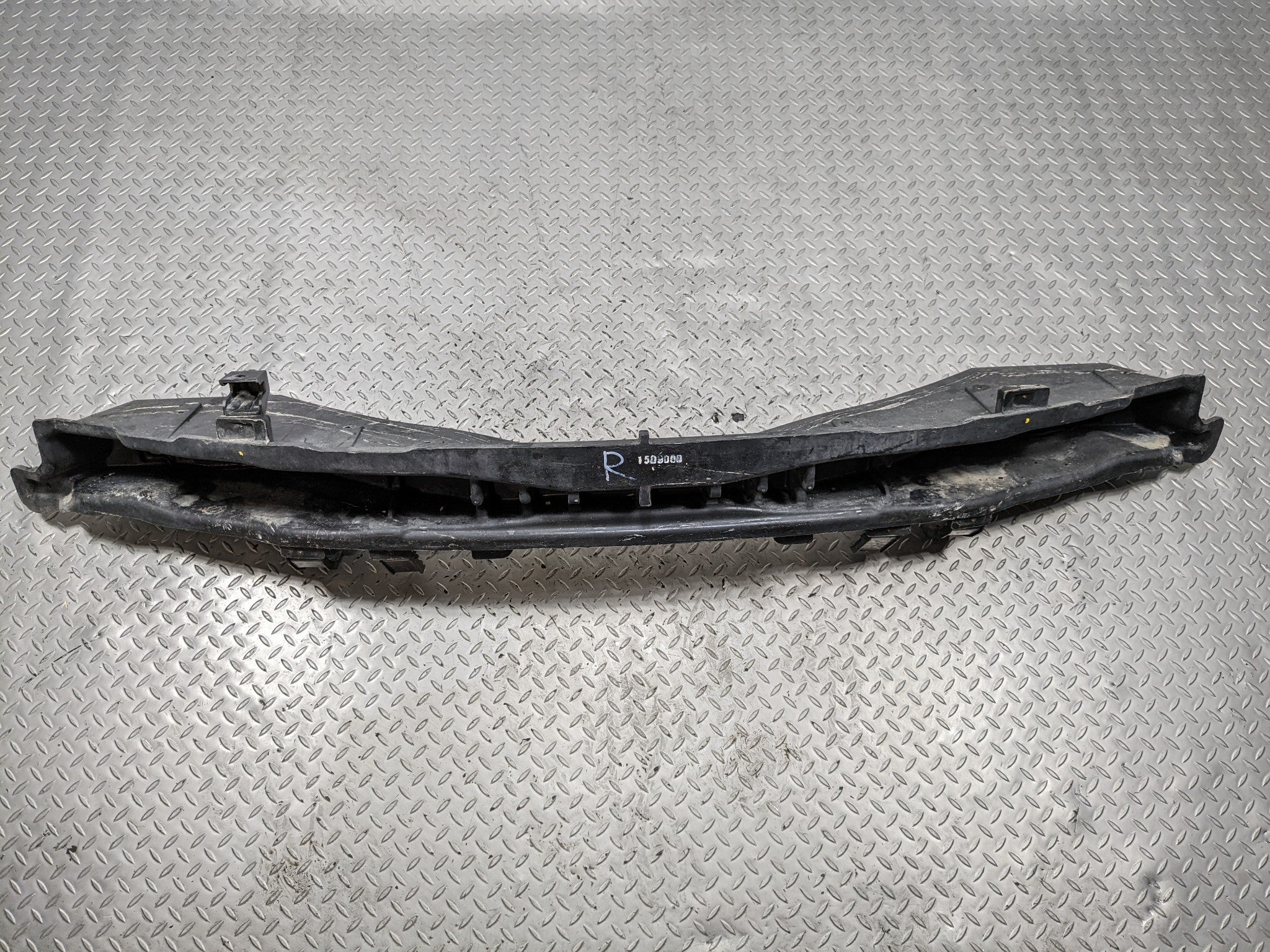 2013 - 2016 HYUNDAI SANTA FE OEM REAR BUMPER REINFORCEMENT IMPACT BEAM REBAR