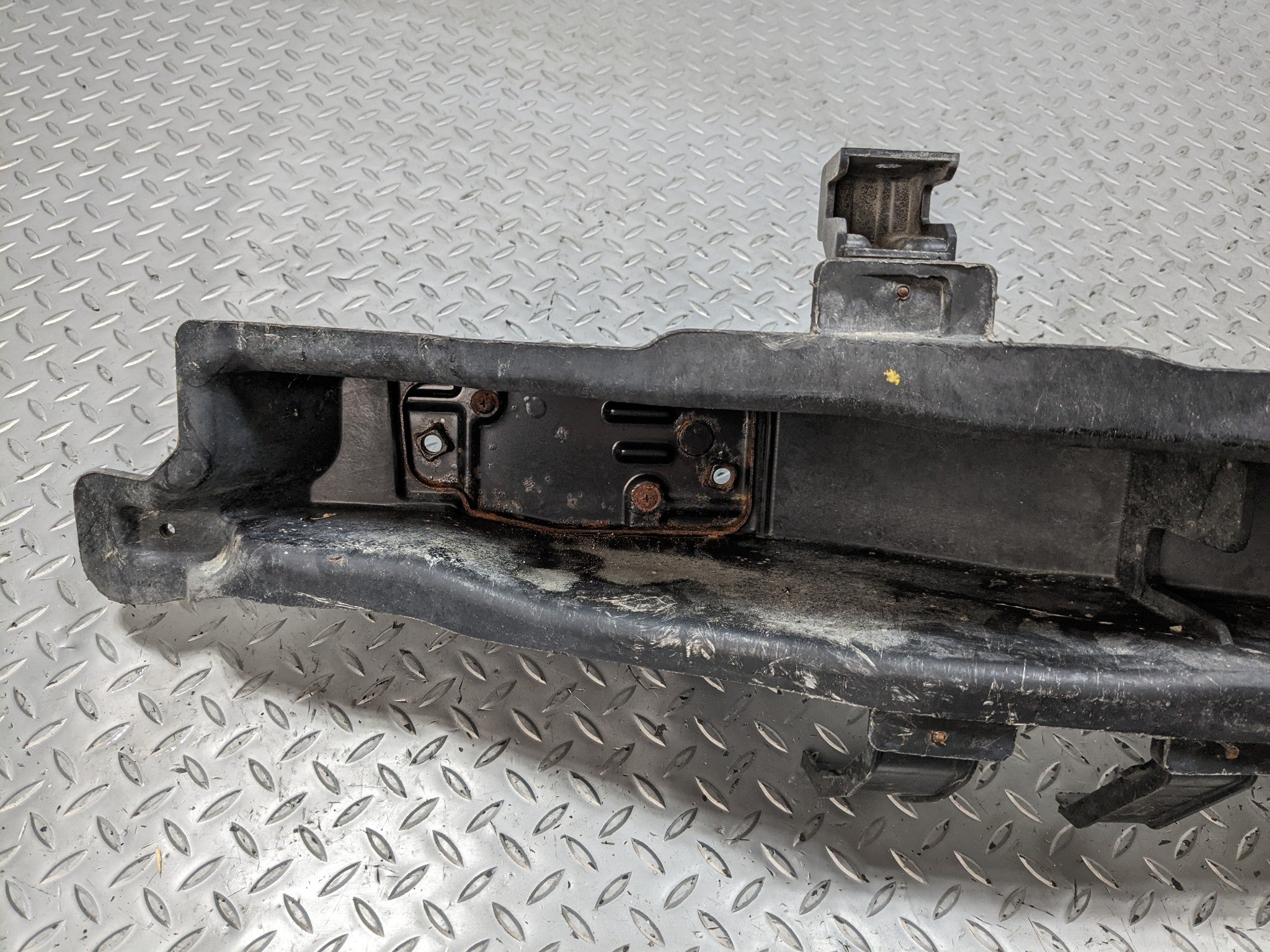 2013 - 2016 HYUNDAI SANTA FE OEM REAR BUMPER REINFORCEMENT IMPACT BEAM REBAR