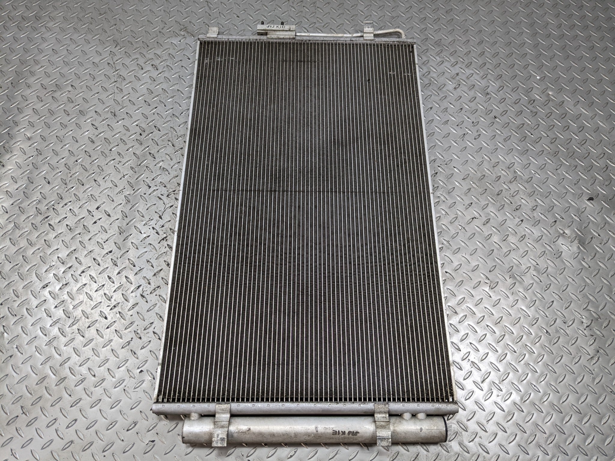 2013 - 2016 HYUNDAI SANTA FE OEM 3.3L AC AIR CONDITIONING CONDENSER RADIATOR