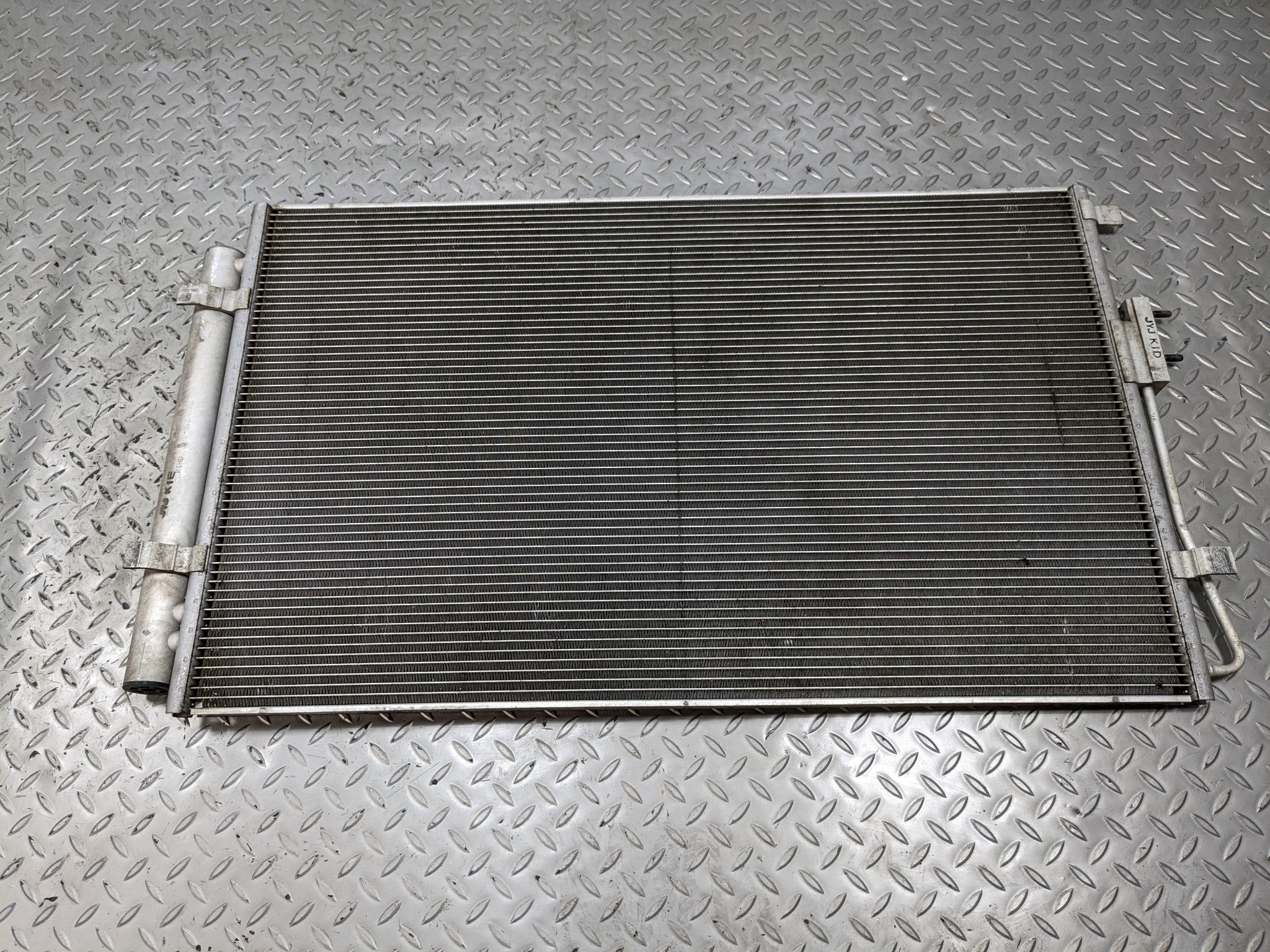 2013 - 2016 HYUNDAI SANTA FE OEM 3.3L AC AIR CONDITIONING CONDENSER RADIATOR