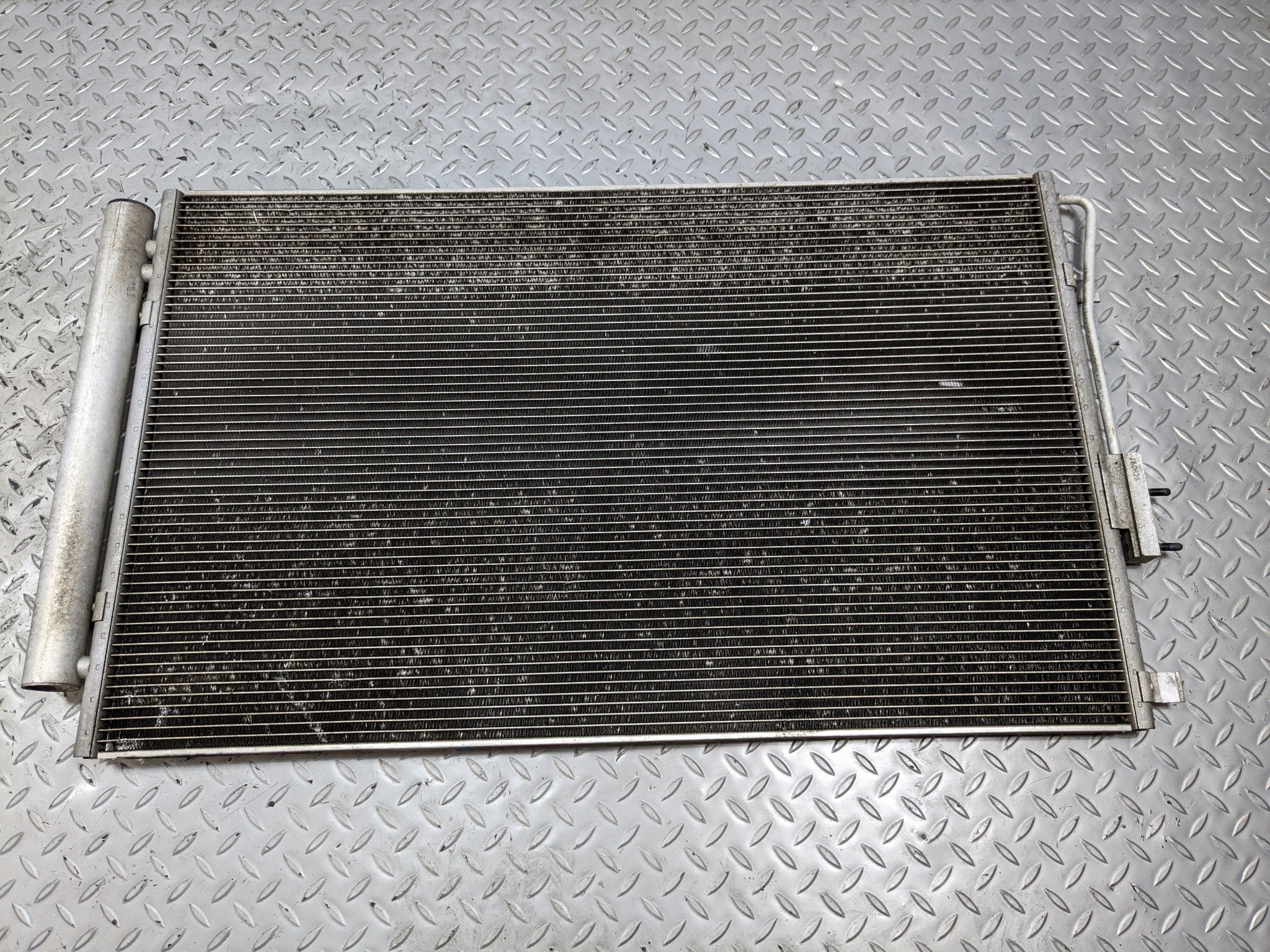 2013 - 2016 HYUNDAI SANTA FE OEM 3.3L AC AIR CONDITIONING CONDENSER RADIATOR