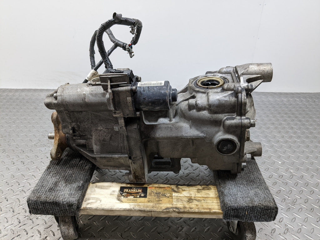 2013 - 2016 HYUNDAI SANTA FE OEM REAR DIFFERENTIAL AXLE CARRIER ASSEMBLY