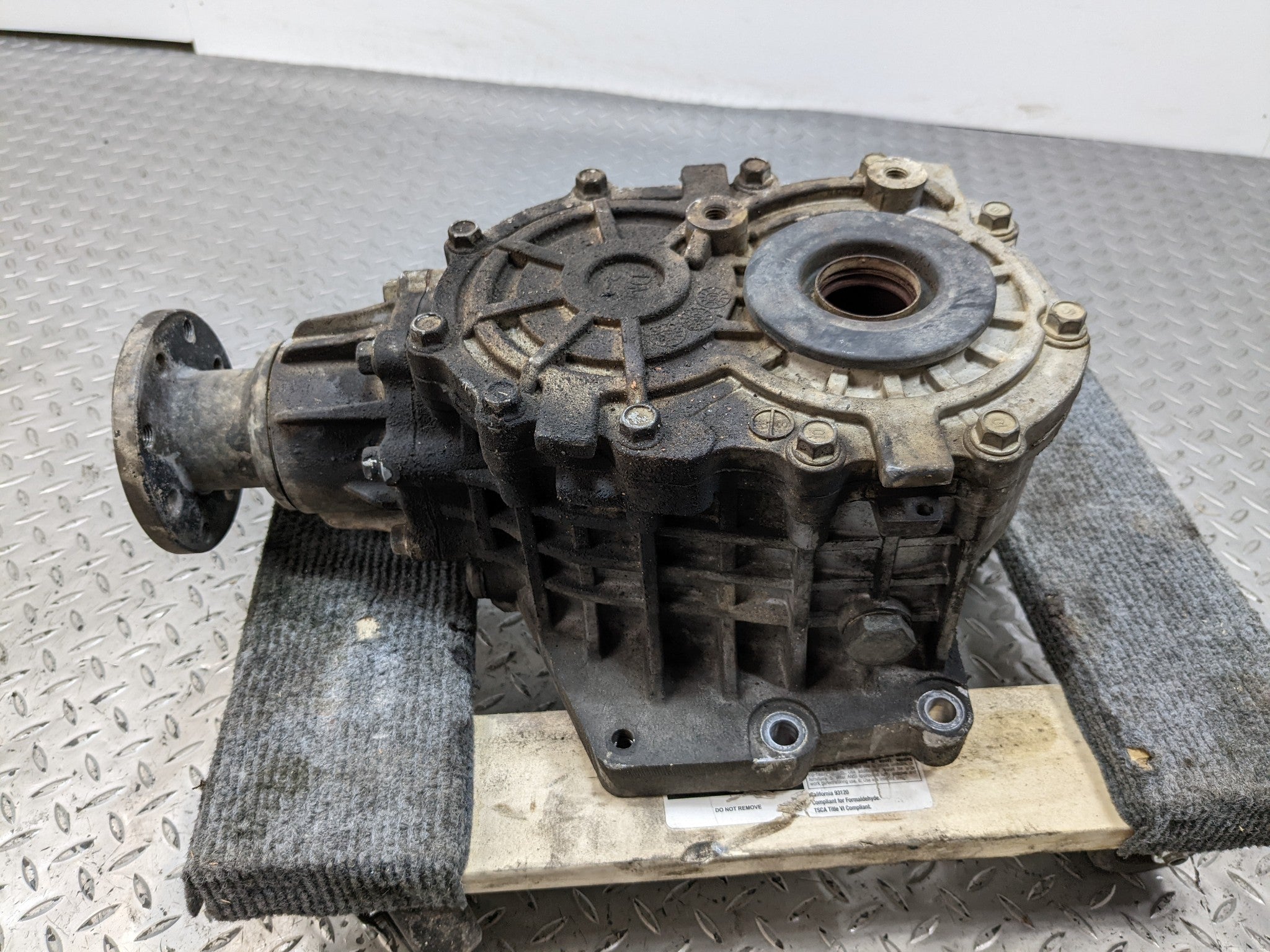 2013 - 2016 HYUNDAI SANTA FE OEM AUTOMATIC TRANSMISSION TRANSFER CASE ASSEMBLY