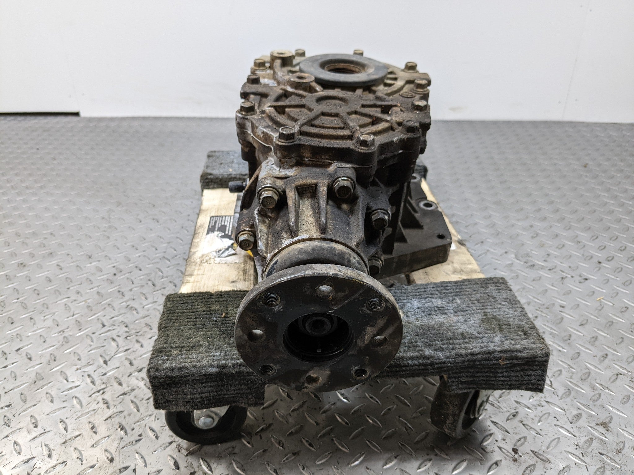 2013 - 2016 HYUNDAI SANTA FE OEM AUTOMATIC TRANSMISSION TRANSFER CASE ASSEMBLY