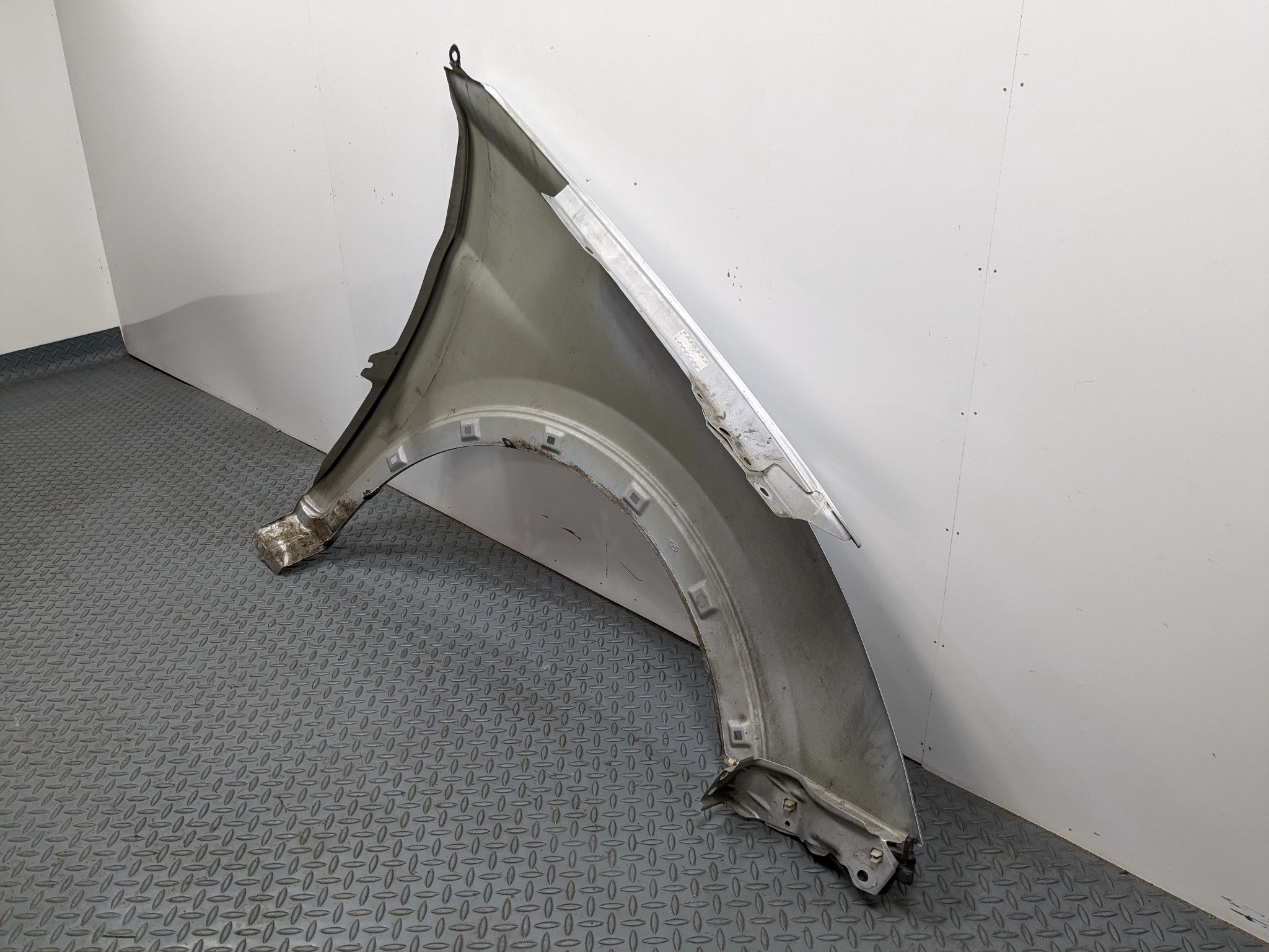 2013 - 2016 HYUNDAI SANTA FE OEM FENDER COVER PANEL FRONT LEFT DRIVER SIDE