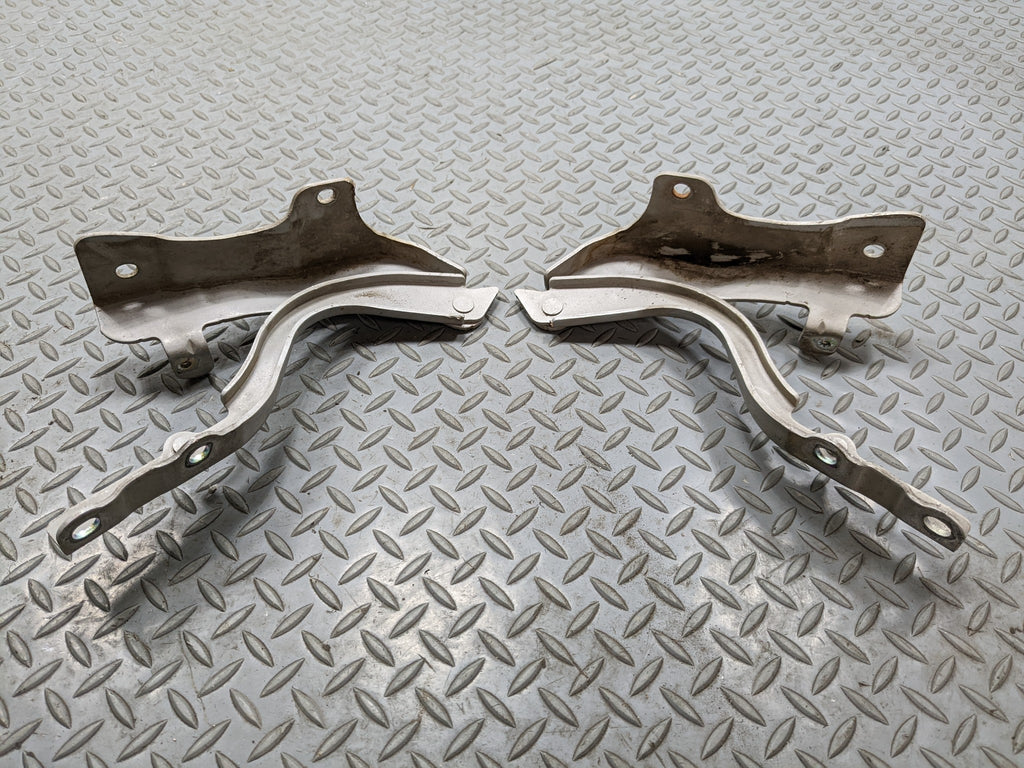 2013 - 2016 HYUNDAI SANTA FE OEM HOOD HINGE SET FRONT LEFT AND RIGHT SIDE