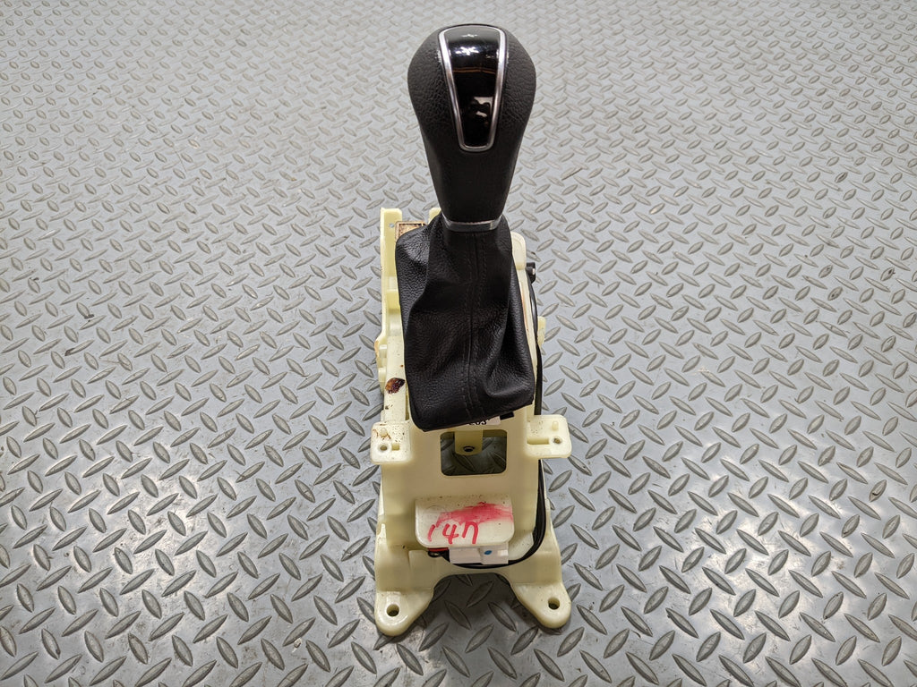 2013 - 2016 HYUNDAI SANTA FE OEM AUTOMATIC TRANSMISSION FLOOR SHIFTER ASSEMBLY