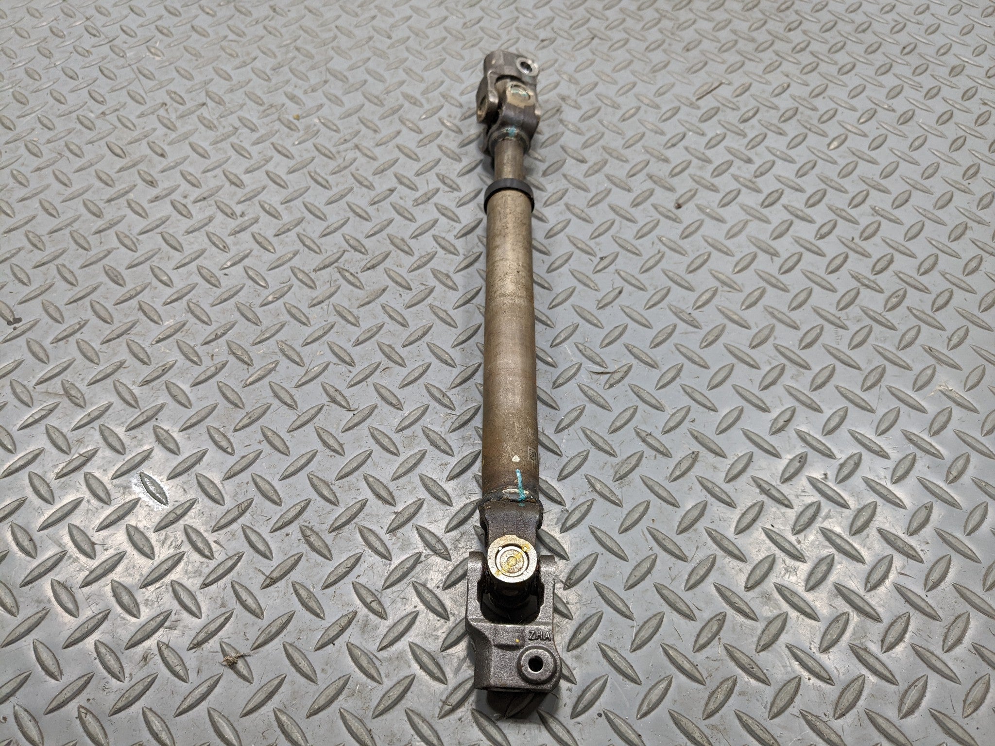 2013 - 2016 HYUNDAI SANTA FE OEM STEERING COLUMN INTERMEDIATE JOINT SHAFT