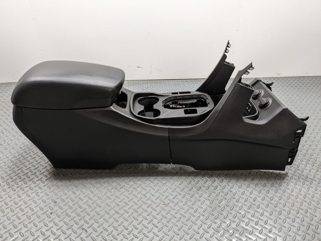 2013 - 2016 HYUNDAI SANTA FE OEM ARMREST FRONT CENTER CONSOLE STORAGE COMPARTMEN
