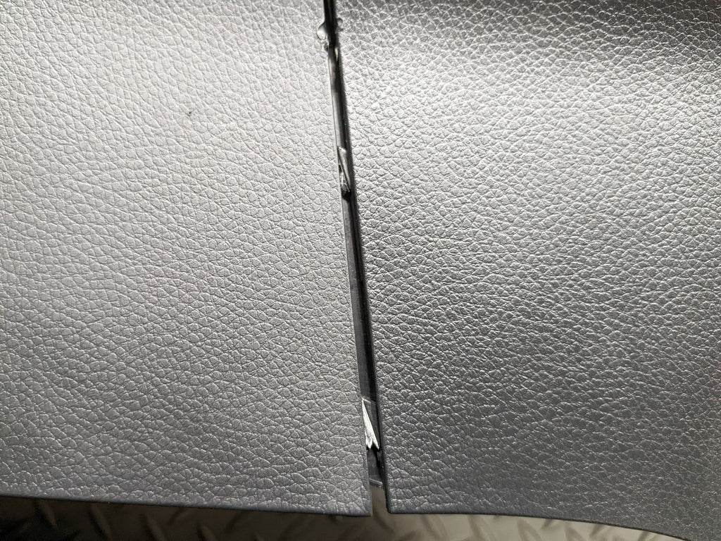 2013 - 2016 HYUNDAI SANTA FE OEM ARMREST FRONT CENTER CONSOLE STORAGE COMPARTMEN