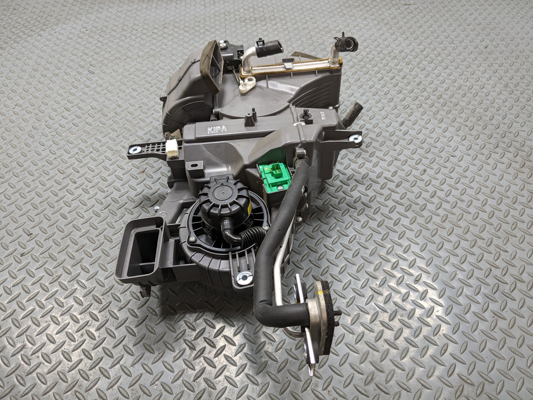 2013 - 2016 HYUNDAI SANTA FE OEM REAR HEATER EVAPORATOR BLOWER MOTOR HOUSING