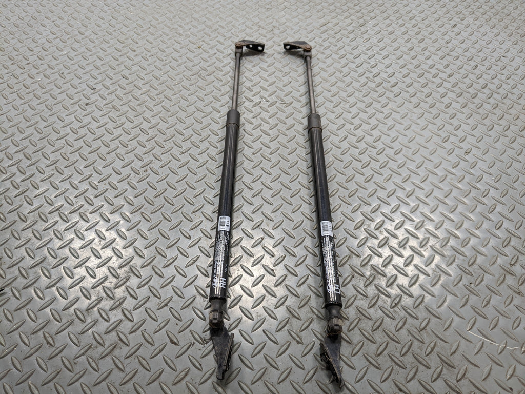 13 - 16 HYUNDAI SANTA FE OEM TAILGATE HATCH LIFT SUPPORT STRUT LH AND RH PAIR