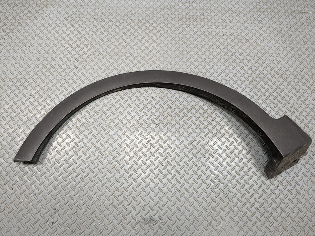 2013 - 2016 HYUNDAI SANTA FE OEM FENDER FLARE BODY MOLDING TRIM FRONT LEFT SIDE