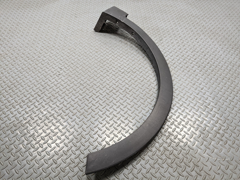 2013 - 2016 HYUNDAI SANTA FE OEM FENDER FLARE BODY MOLDING TRIM FRONT RIGHT SIDE