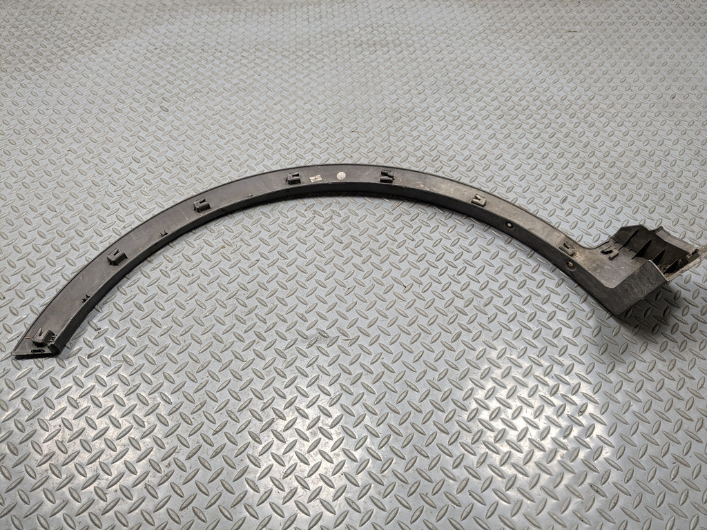 2013 - 2016 HYUNDAI SANTA FE OEM FENDER FLARE BODY MOLDING TRIM FRONT RIGHT SIDE
