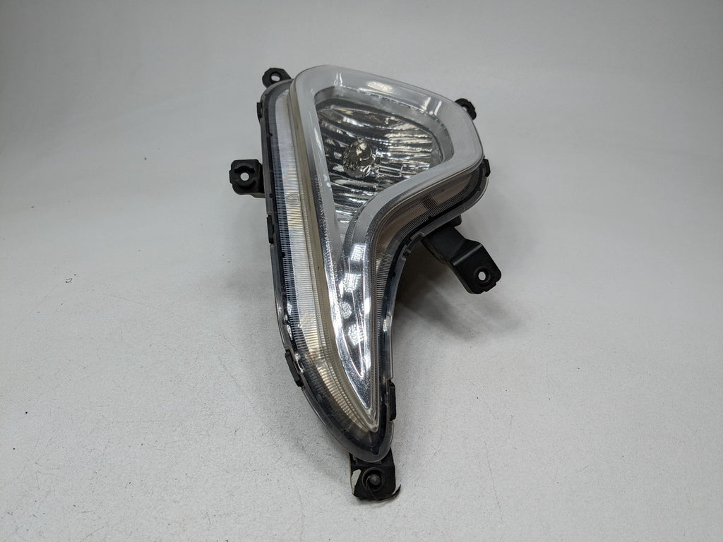2013 - 2016 HYUNDAI SANTA FE OEM FOG LIGHT BUMPER MOUNTED FRONT LEFT DRIVER SIDE