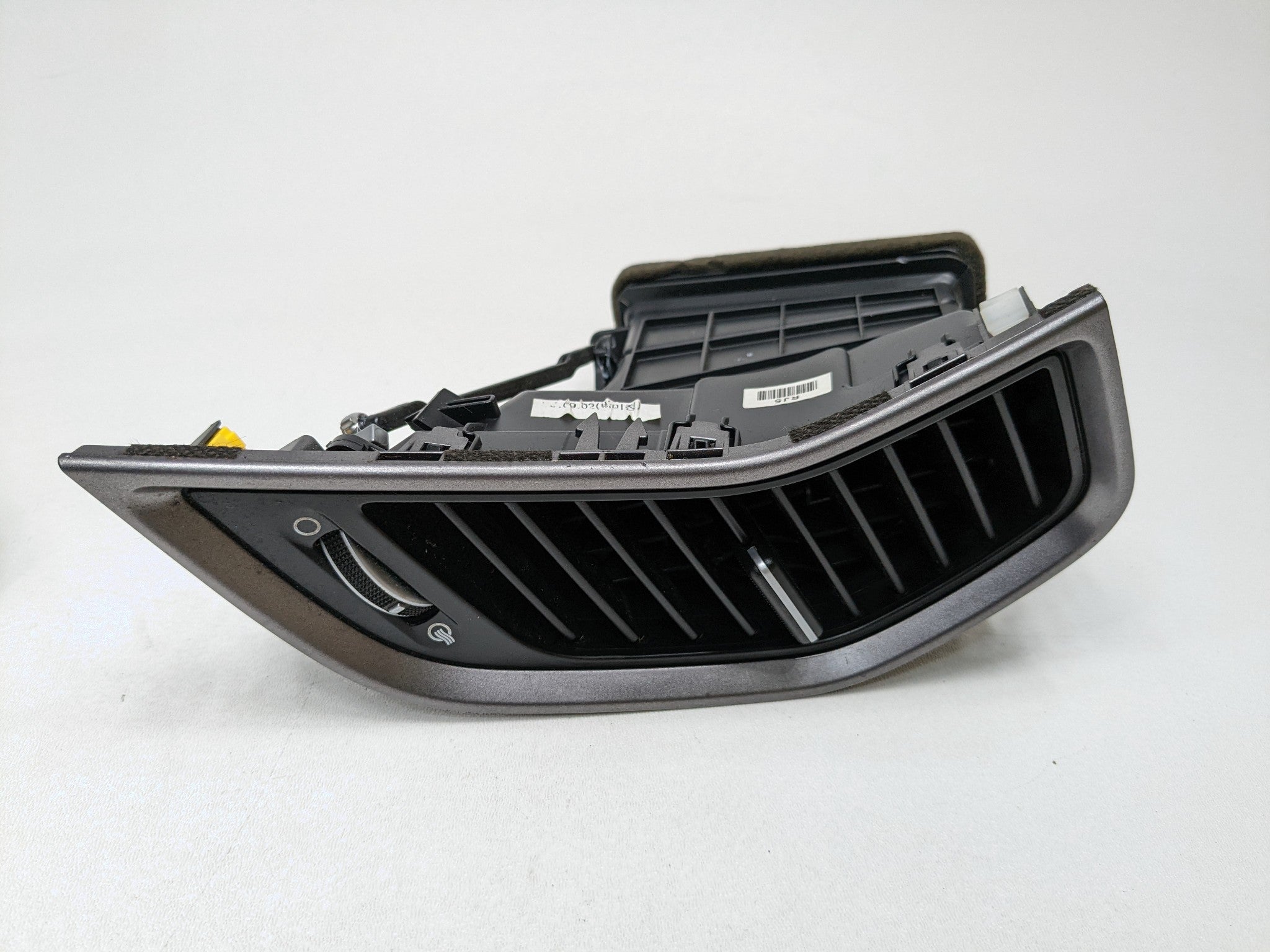 2013 - 2016 HYUNDAI SANTA FE OEM FRONT DASH LEFT AND RIGHT SIDE AC HEATER VENTS
