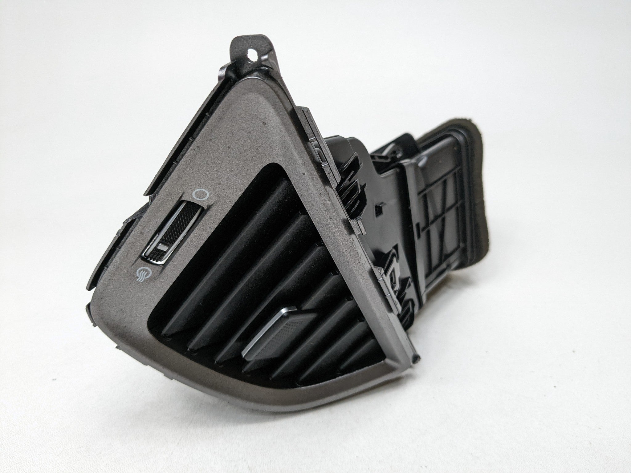 2013 - 2016 HYUNDAI SANTA FE OEM FRONT RIGHT PASSENGER SIDE AIR VENT BLACK