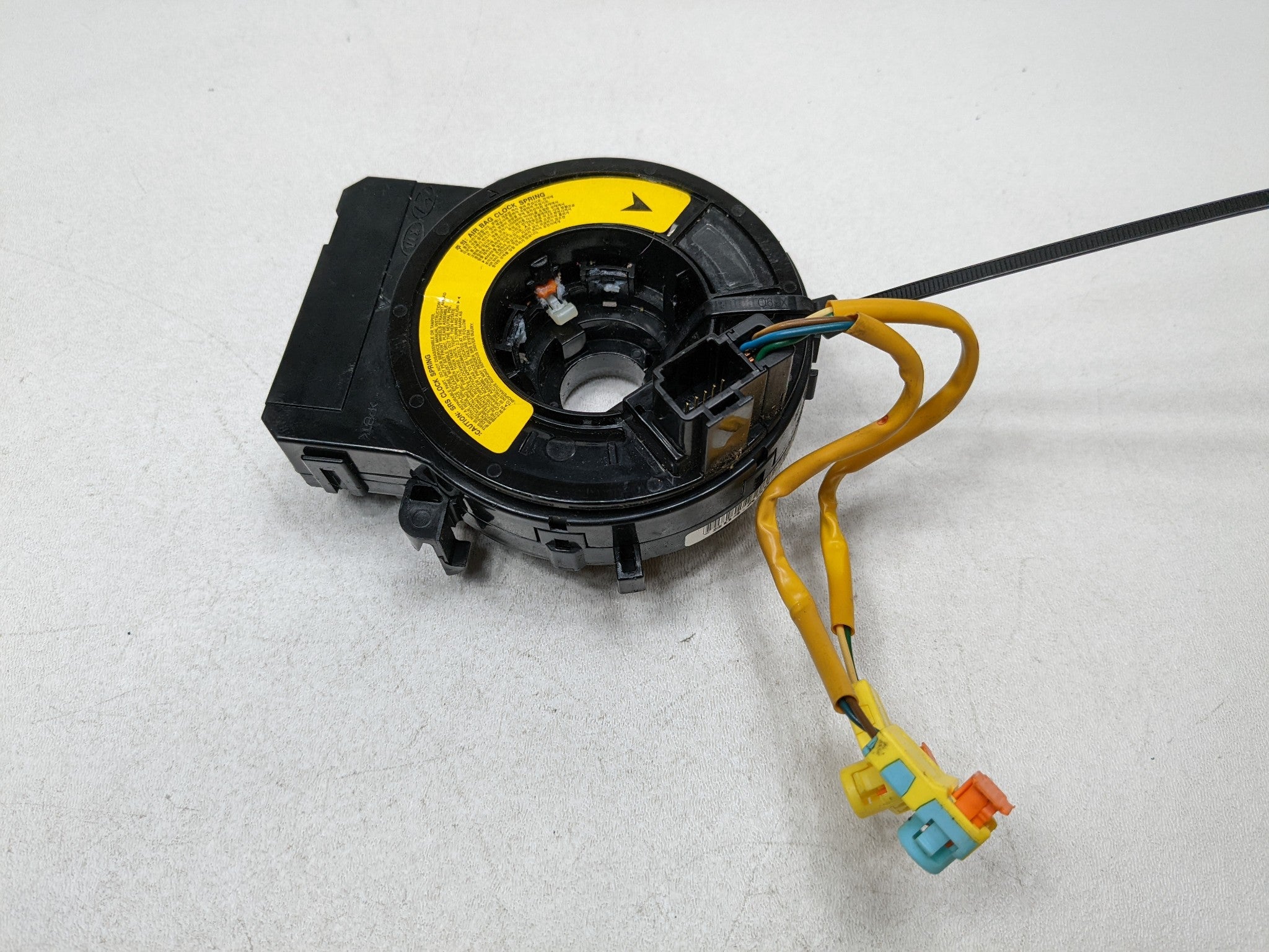 2013 - 2016 HYUNDAI SANTA FE OEM STEERING WHEEL CLOCKSPRING ASSEMBLY SRS