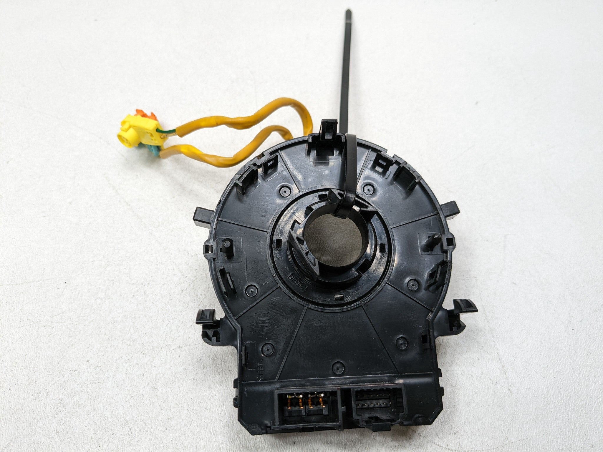 2013 - 2016 HYUNDAI SANTA FE OEM STEERING WHEEL CLOCKSPRING ASSEMBLY SRS