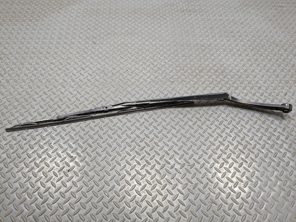 2013 - 2016 HYUNDAI SANTA FE WINDSHIELD WIPER ARM WITH BLADE FRONT LEFT SIDE