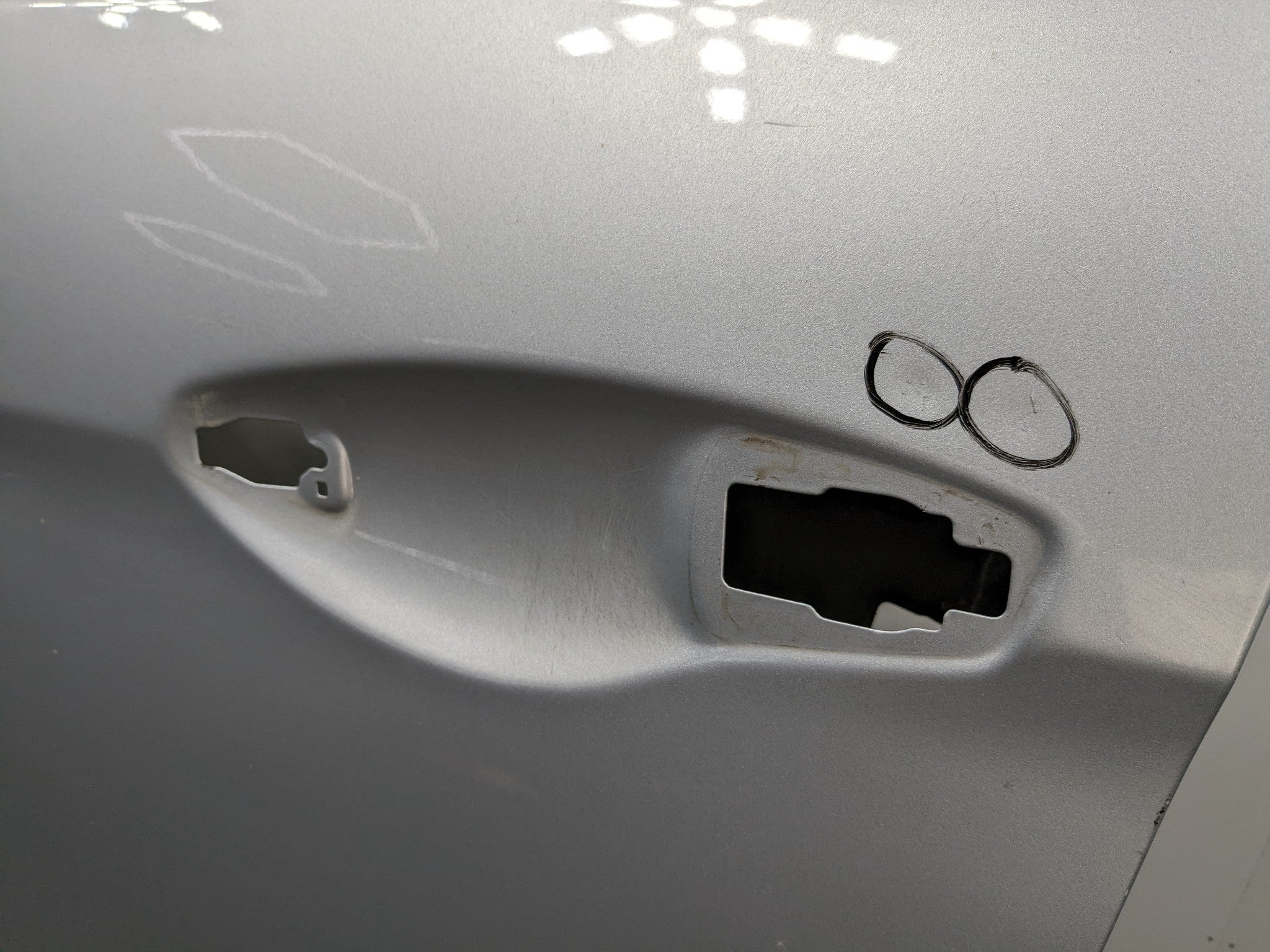 2013 - 2016 HYUNDAI SANTA FE OEM DOOR SHELL PANEL CIRCUIT SILVER FRONT LEFT SIDE