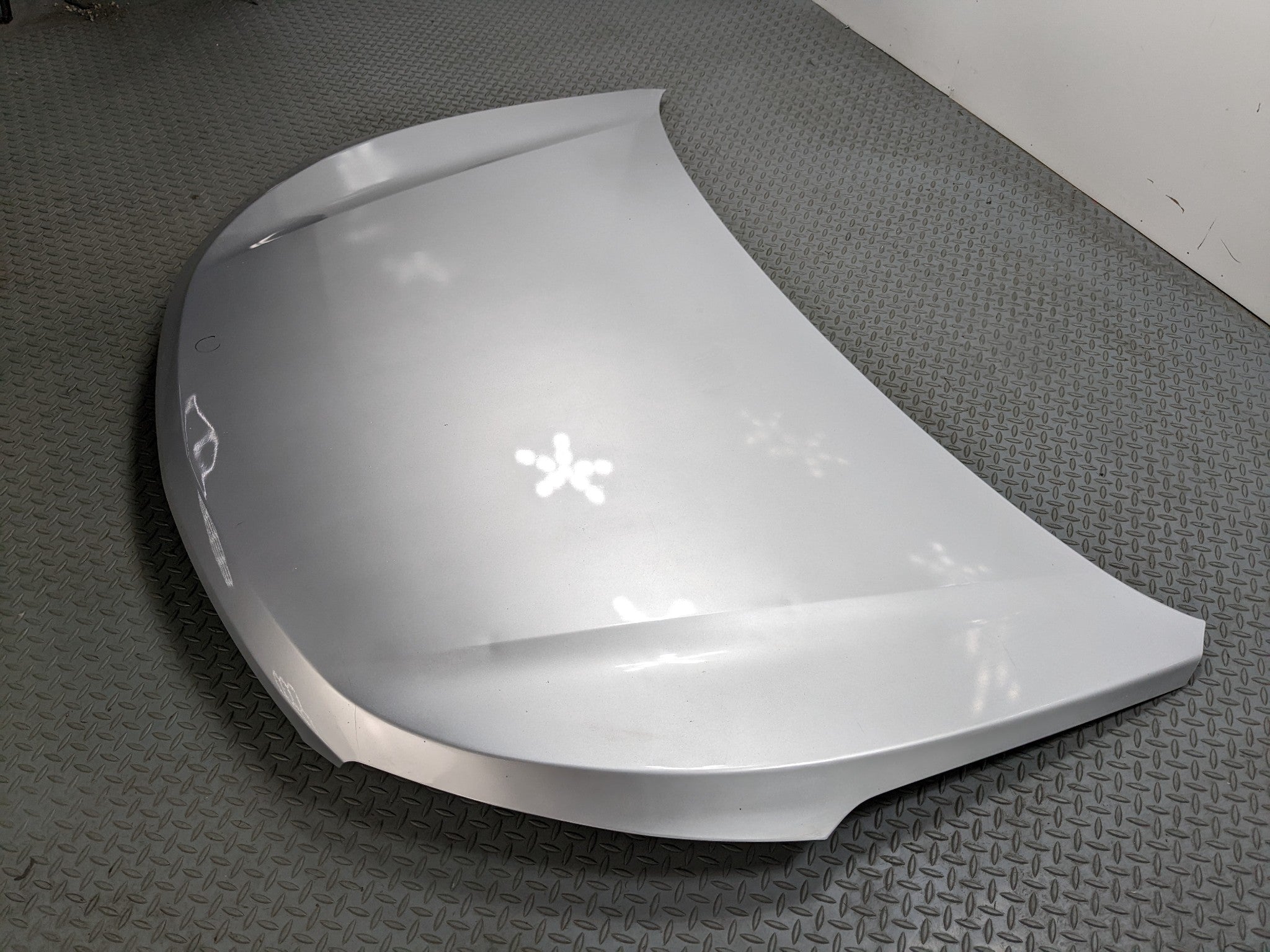2013 - 2016 HYUNDAI SANTA FE OEM FRONT HOOD BONNET SHELL PANEL CIRCUIT SILVER