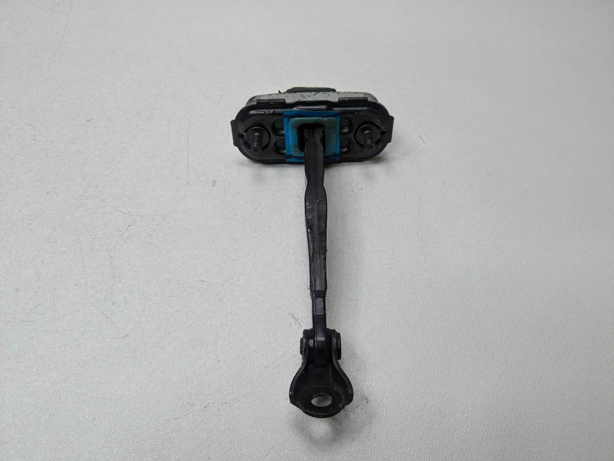 2013 - 2016 HYUNDAI SANTA FE OEM DOOR CHECK STOPPER FRONT LEFT DRIVER SIDE