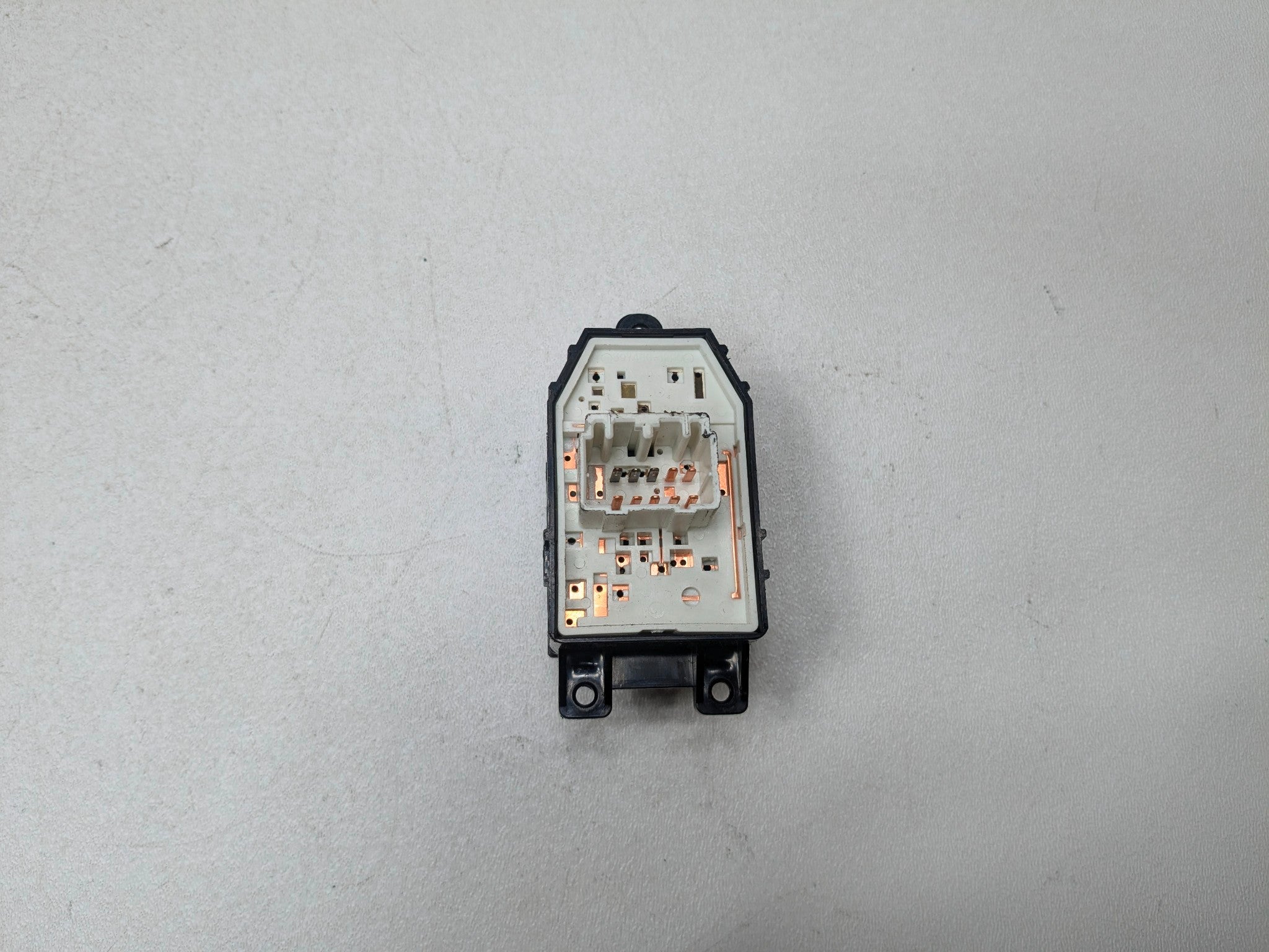 2013 - 2016 HYUNDAI SANTA FE OEM MIRROR CONTROL SWITCH FRONT LEFT DRIVER'S DOOR