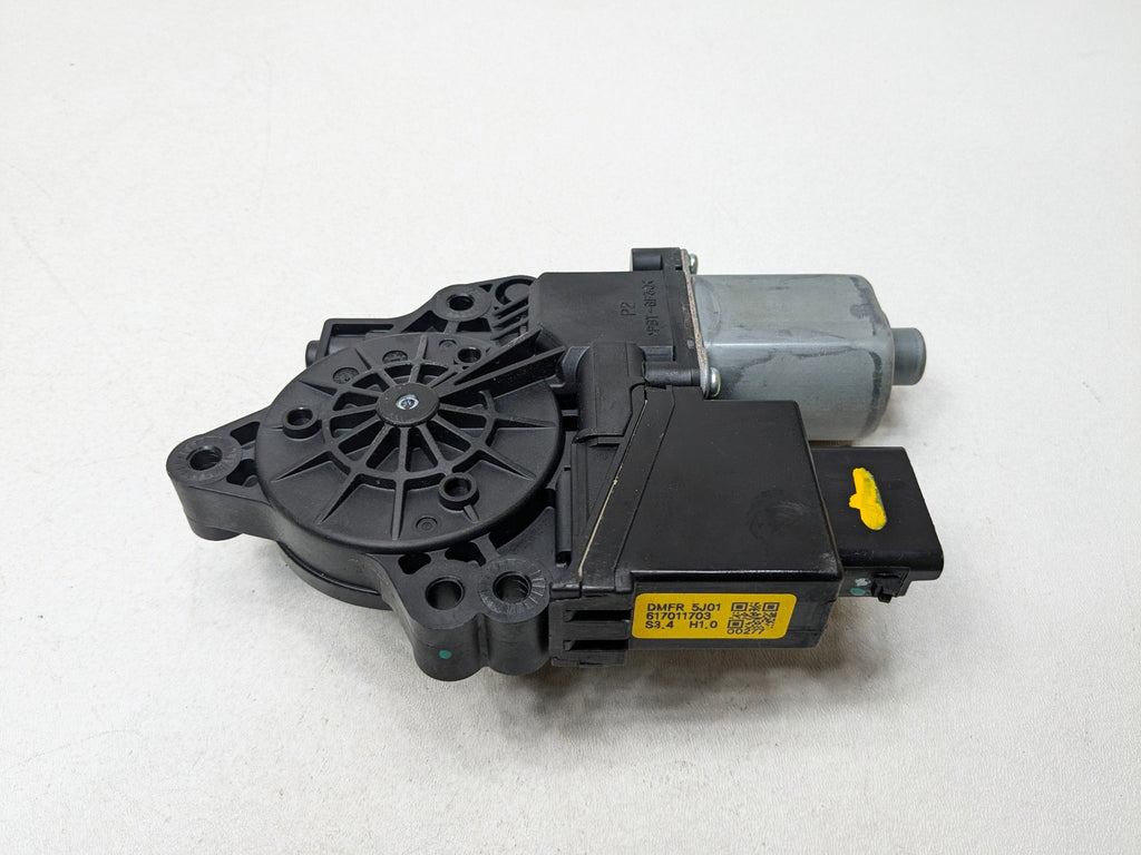 2013 - 2016 HYUNDAI SANTA FE OEM POWER WINDOW MOTOR FRONT RIGHT PASSENGER SIDE