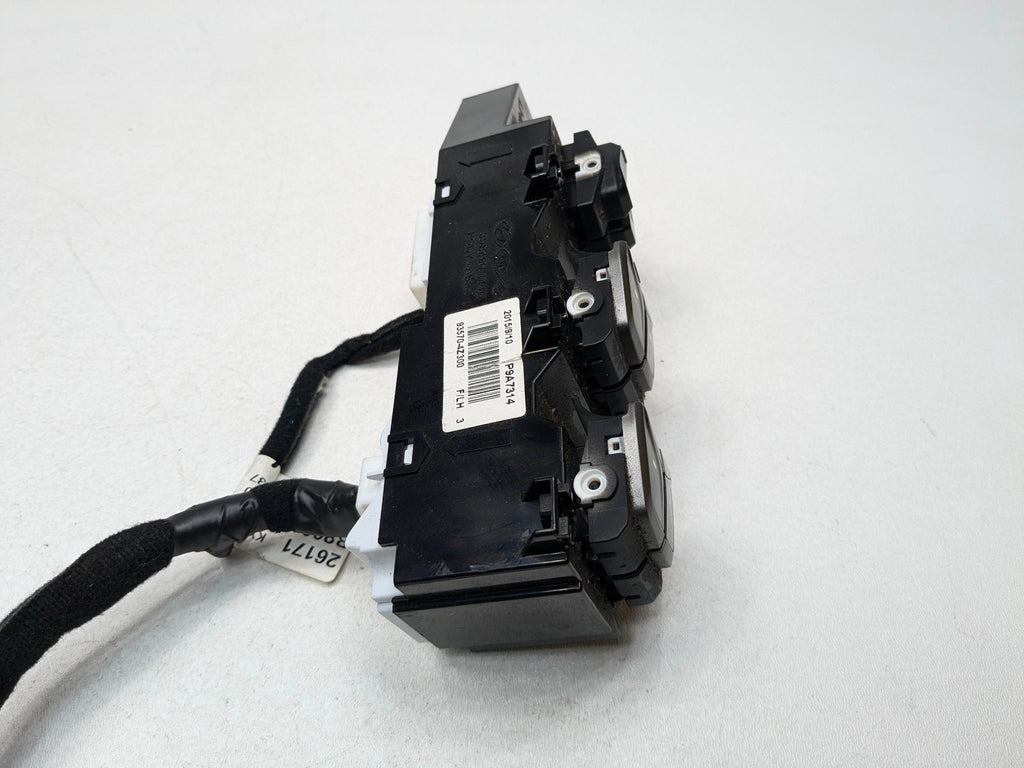 13 - 16 HYUNDAI SANTA FE OEM DOOR WINDOW CONTROL SWITCH FRONT LEFT DRIVER SIDE