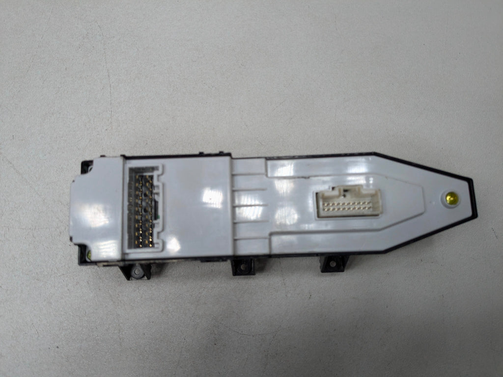 13-16 HYUNDAI SANTA FE OEM DOOR WINDOW CONTROL SWITCH FRONT RIGHT PASSENGER SIDE