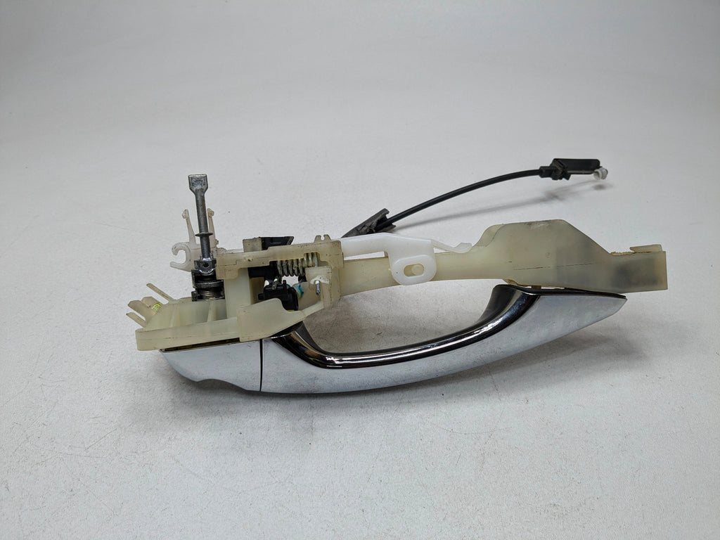 2013 - 2016 HYUNDAI SANTA FE OEM EXTERIOR DOOR HANDLE FRONT LEFT DRIVER SIDE