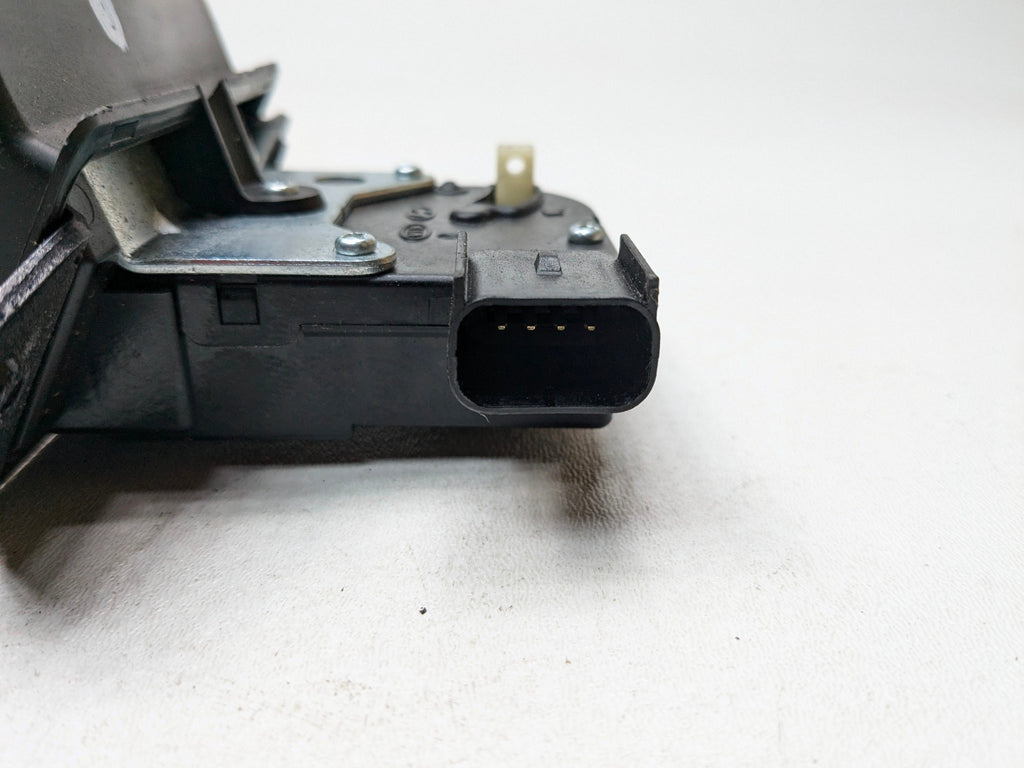 2013 - 2016 HYUNDAI SANTA FE OEM TRUNK LID LATCH LOCK RELEASE ACTUATOR REAR