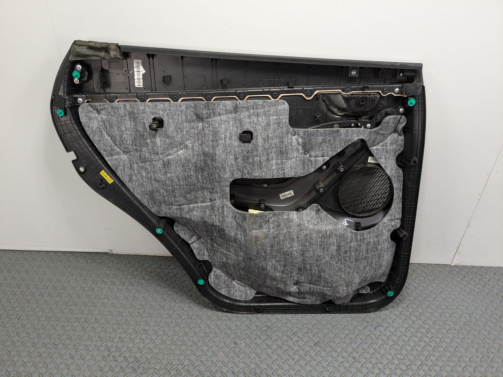 13 - 16 HYUNDAI SANTA FE OEM INTERIOR DOOR TRIM PANEL REAR RIGHT PASSENGER SIDE